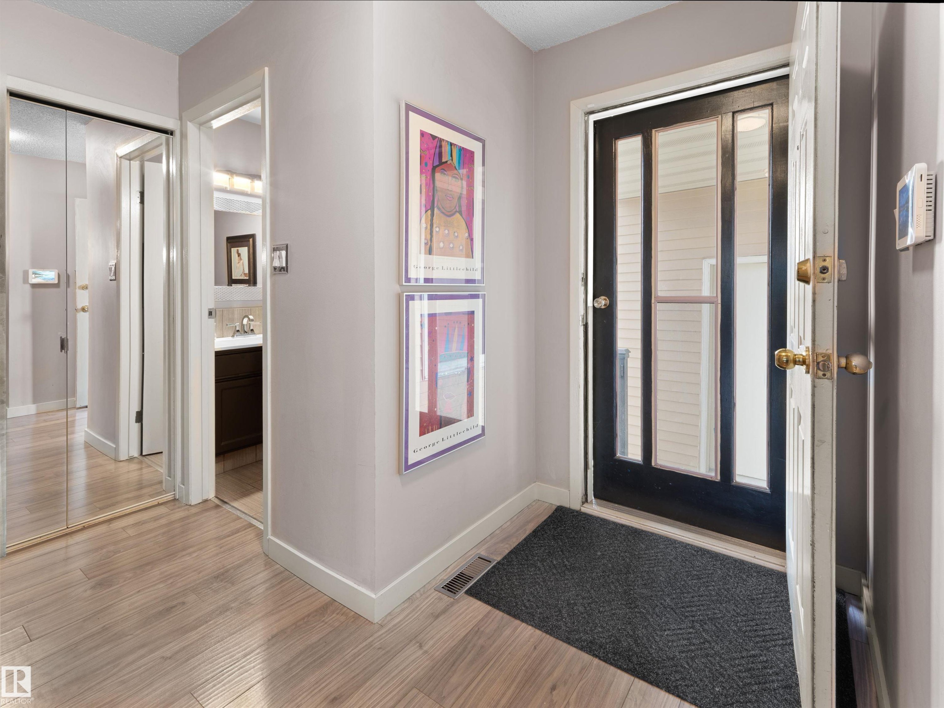 12335 25 Avenue, Edmonton, AB - Indoor Photo Showing Other Room