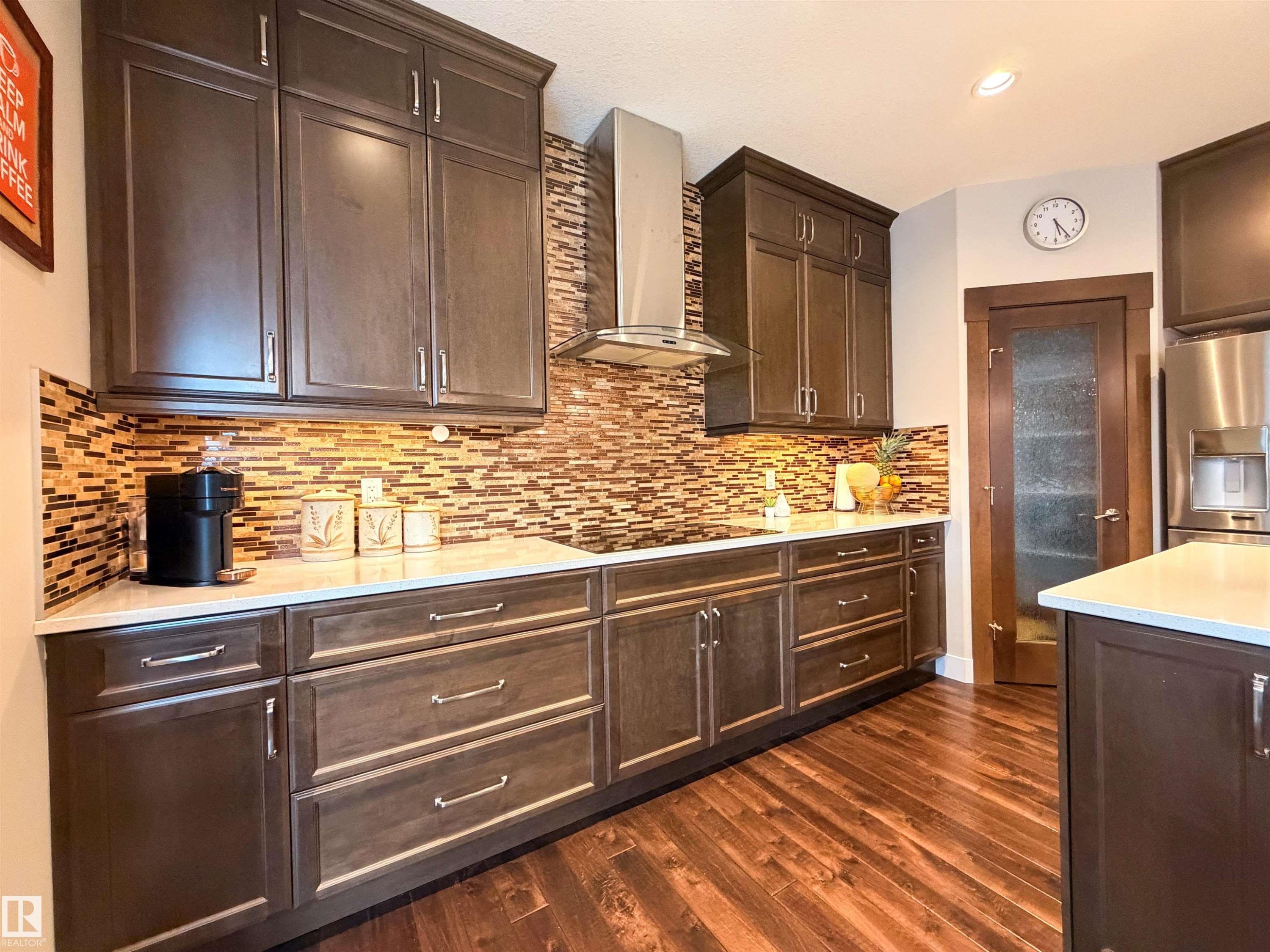 9004 24 Avenue, Edmonton, AB - Indoor Photo Showing Kitchen