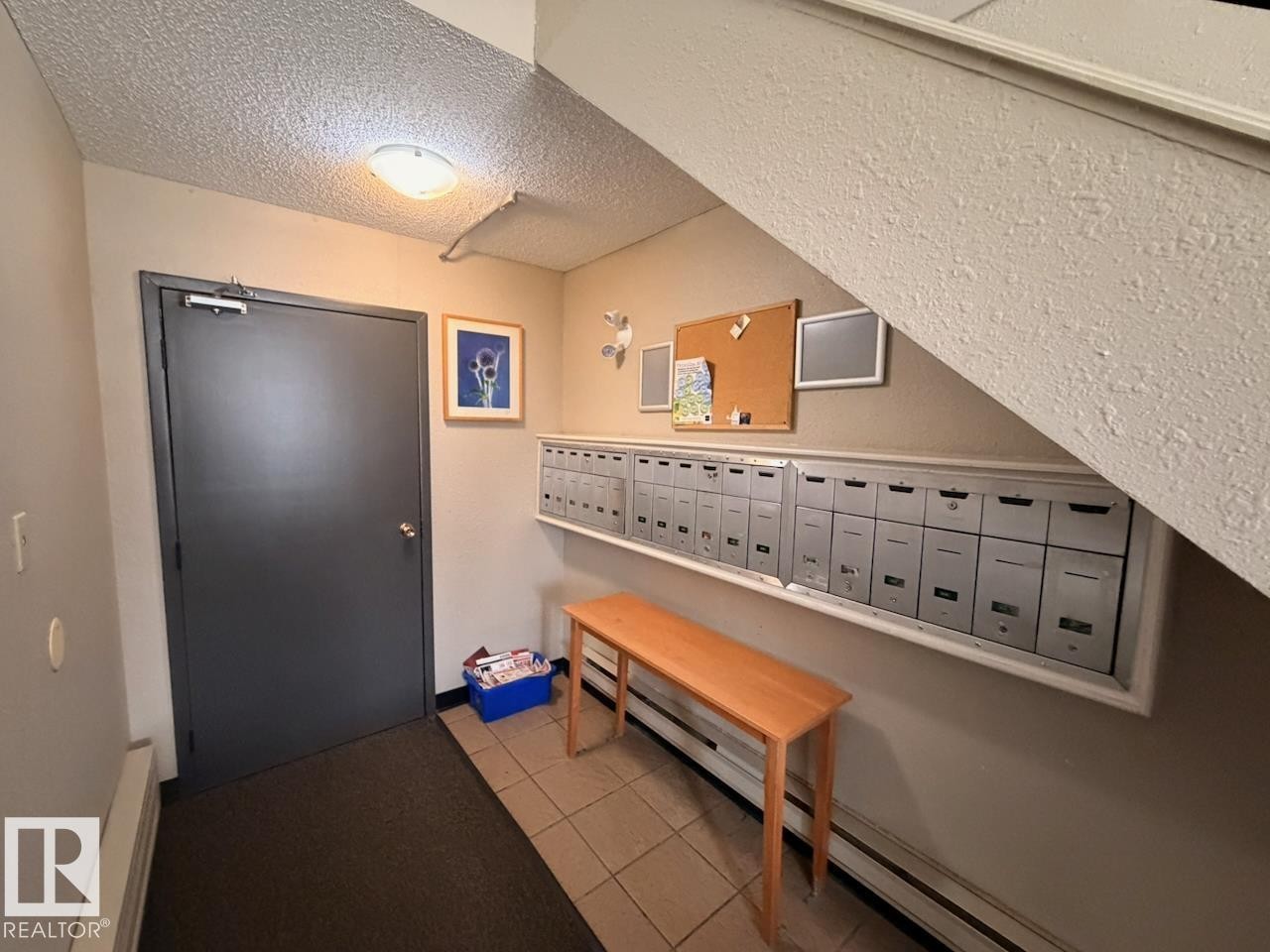 105 10604 110 Avenue, Edmonton, AB - Indoor Photo Showing Other Room