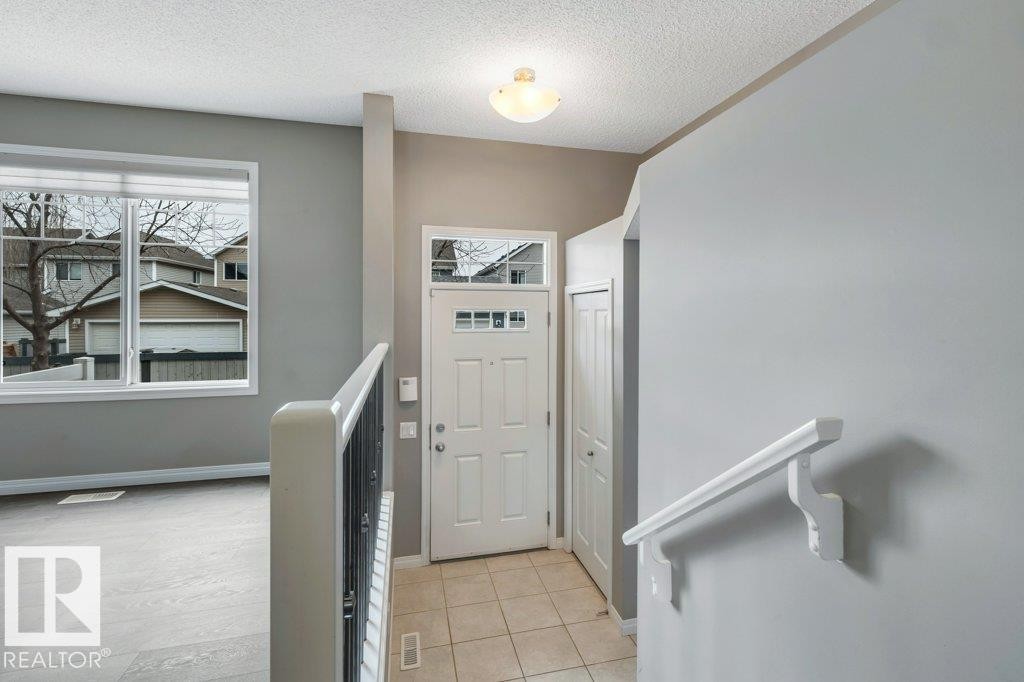 24 4050 Savaryn Drive, Edmonton, AB - Indoor Photo Showing Other Room