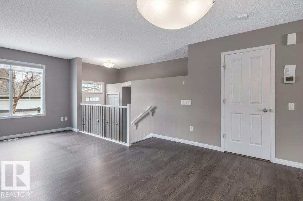 24 4050 Savaryn Drive, Edmonton, AB - Indoor Photo Showing Other Room