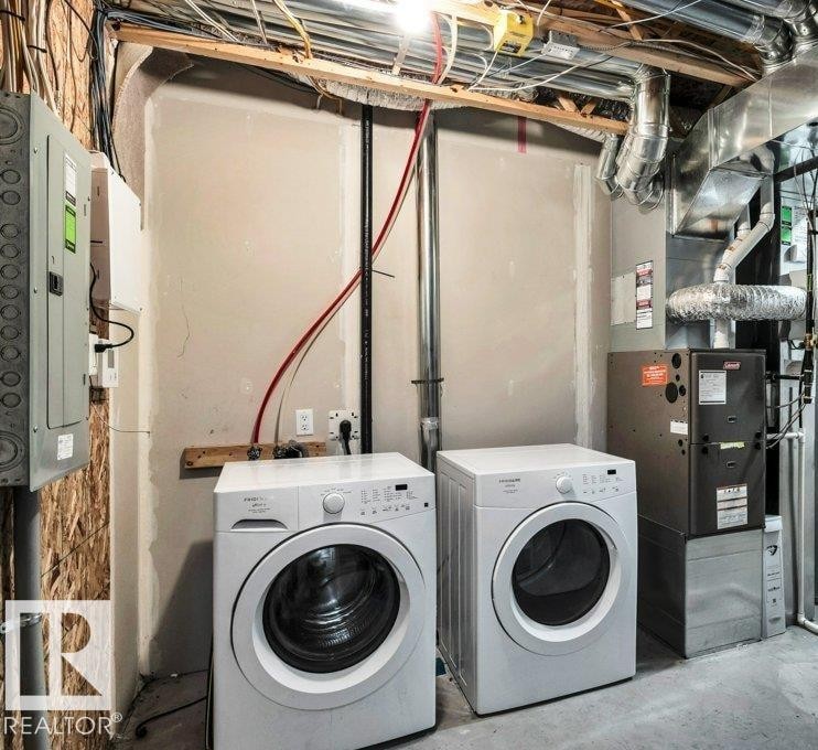 24 4050 Savaryn Drive, Edmonton, AB - Indoor Photo Showing Laundry Room