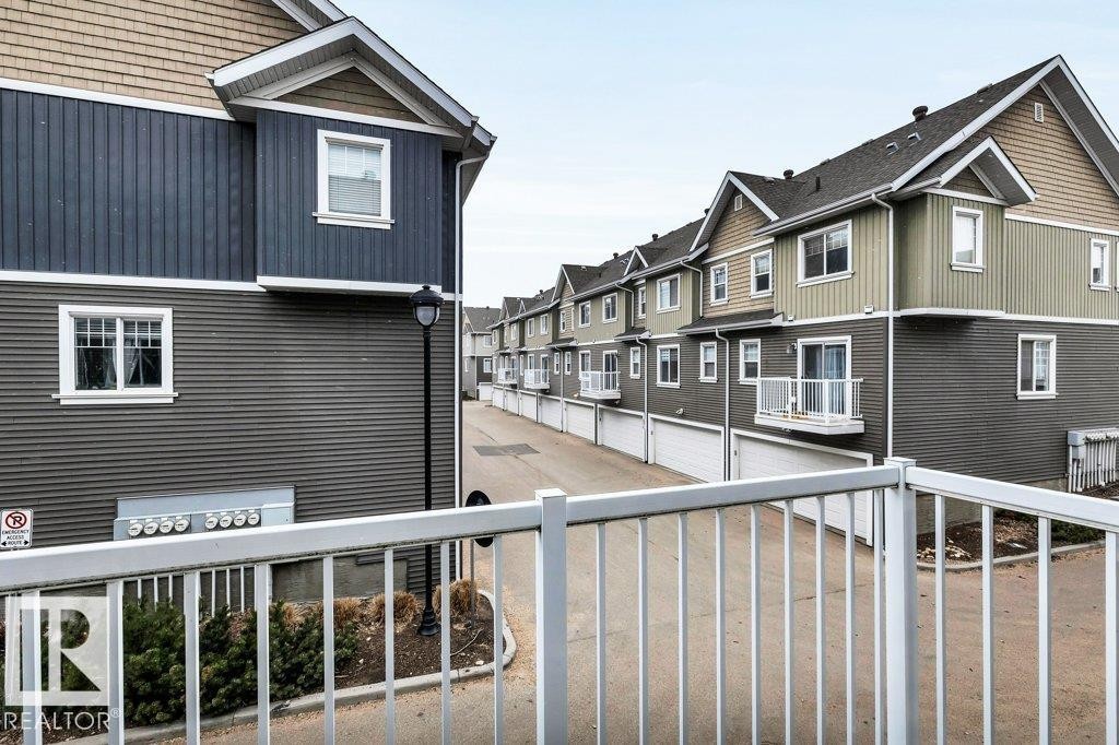 24 4050 Savaryn Drive, Edmonton, AB - Outdoor