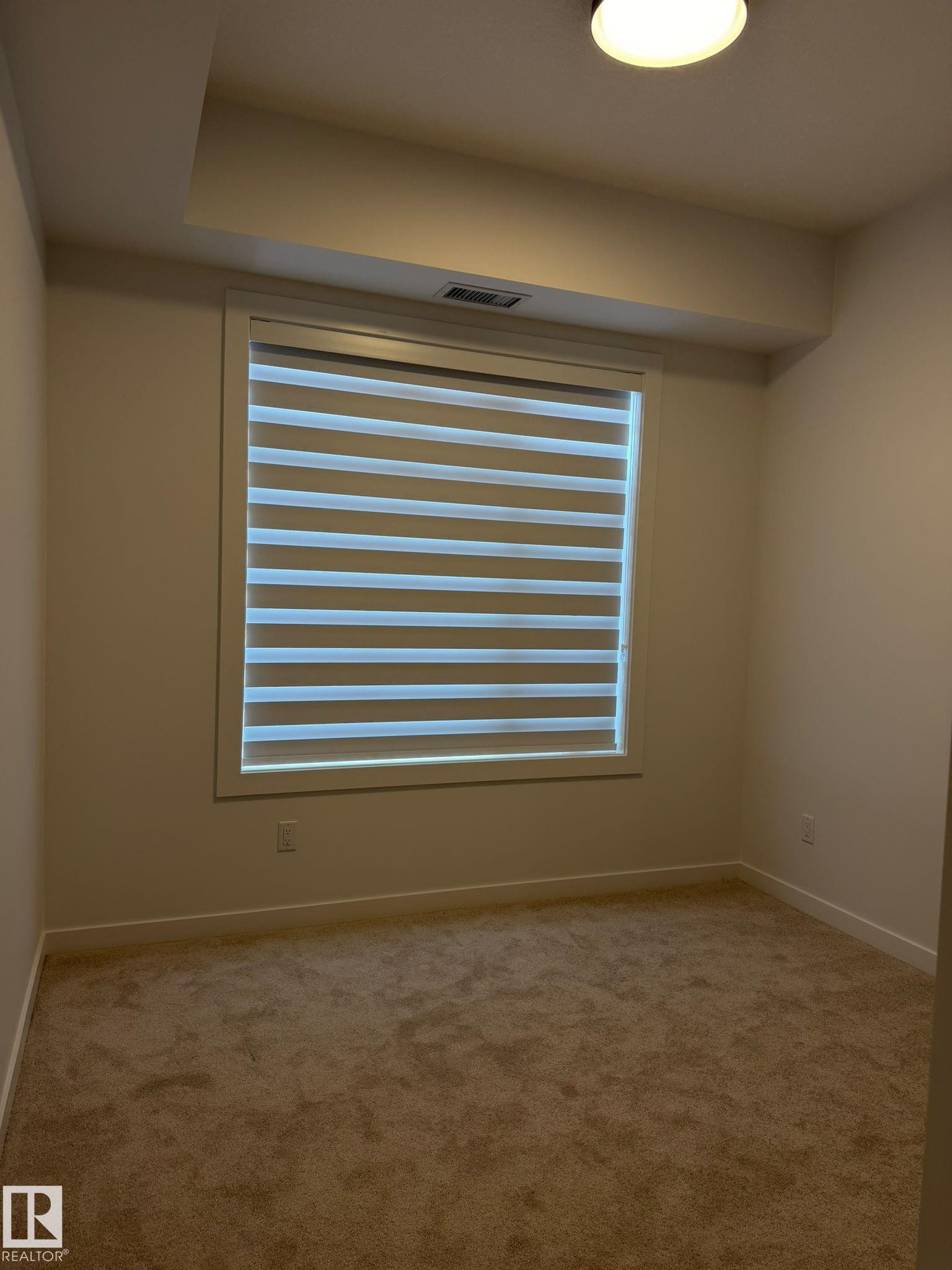 402 7459 May Common, Edmonton, AB - Indoor Photo Showing Other Room