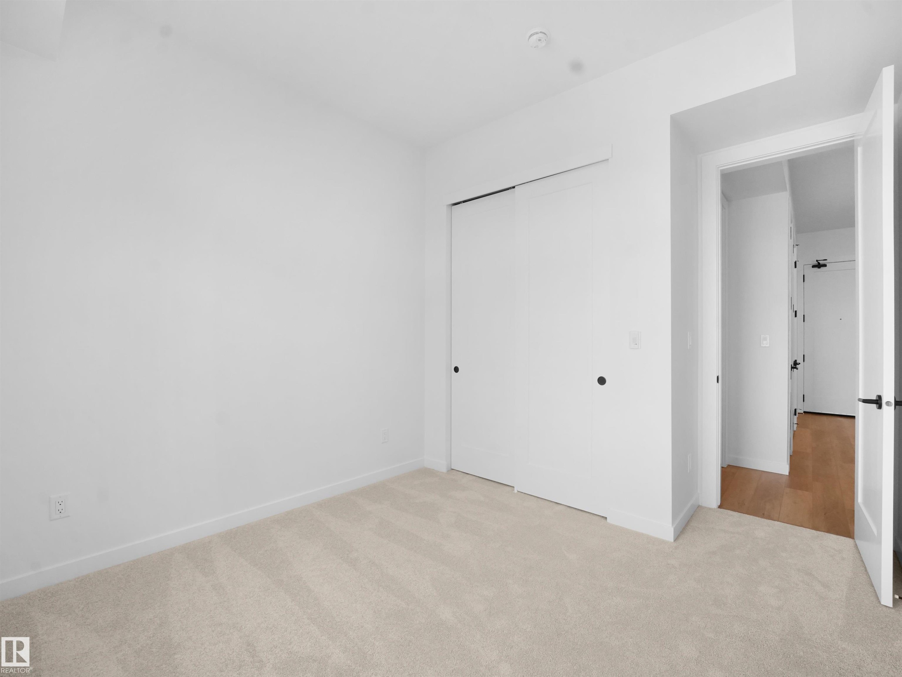 402 7459 May Common, Edmonton, AB - Indoor Photo Showing Other Room