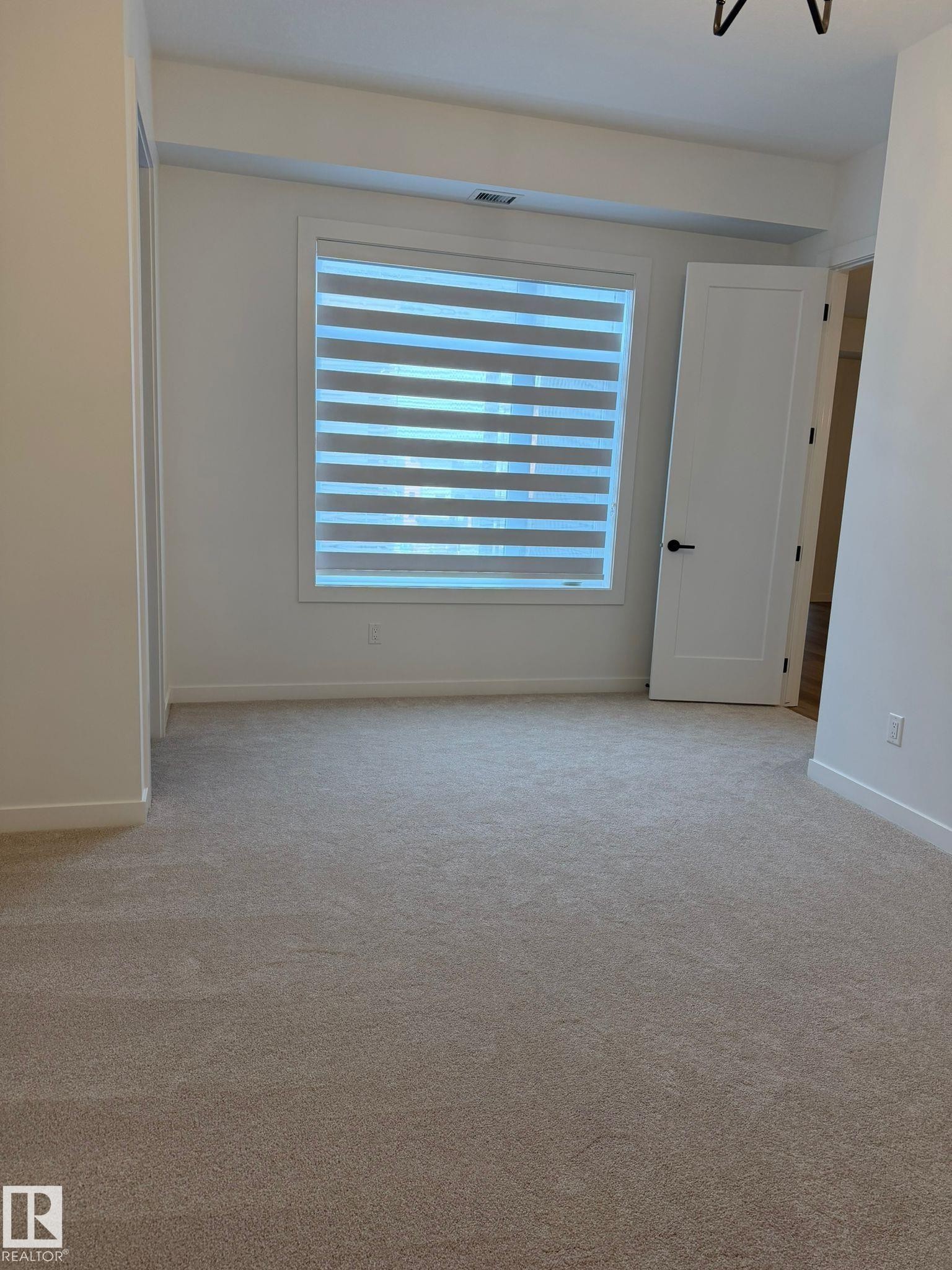 402 7459 May Common, Edmonton, AB - Indoor Photo Showing Other Room