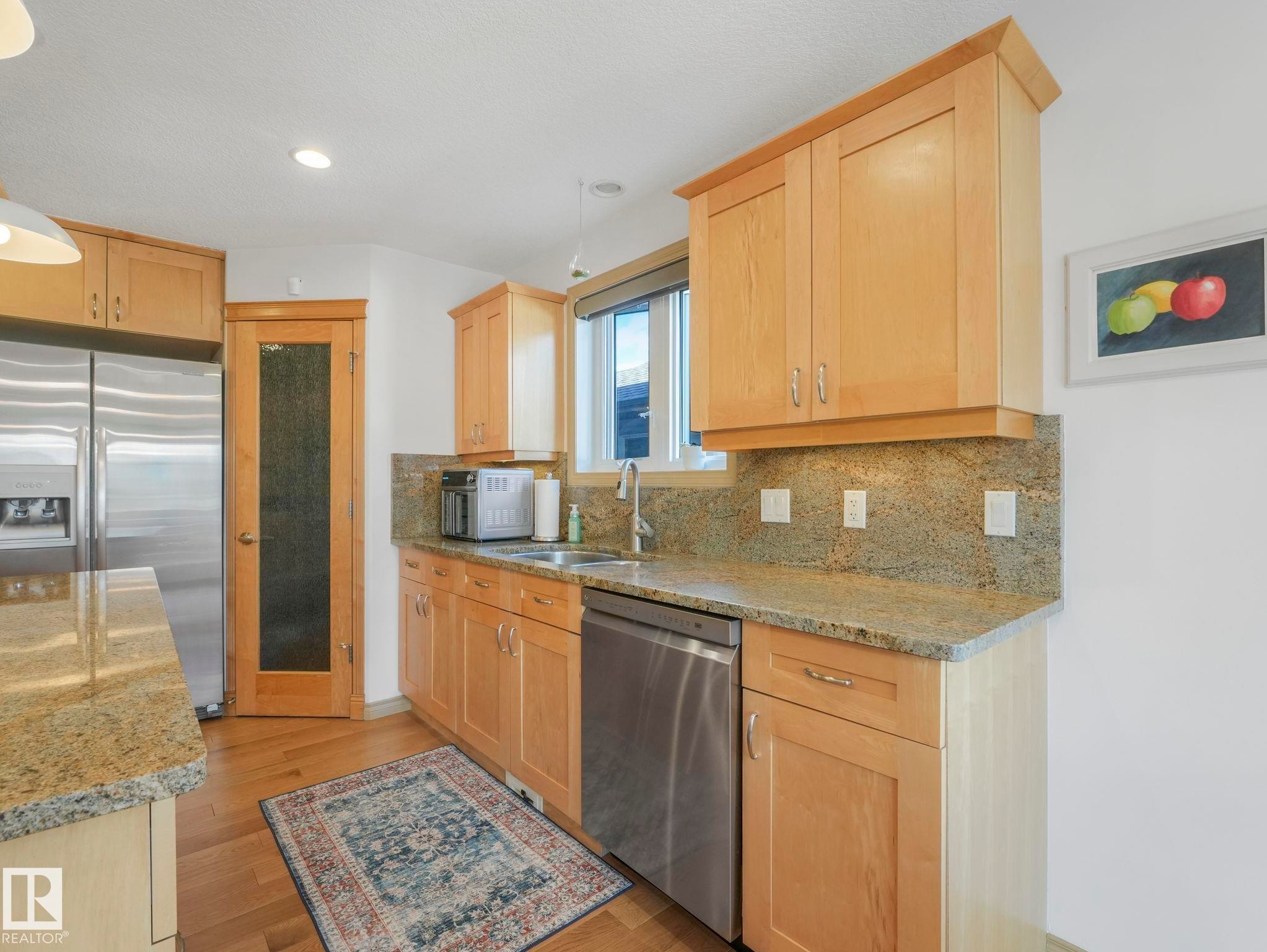 8723 207 Street Nw, Edmonton, AB - Indoor Photo Showing Kitchen