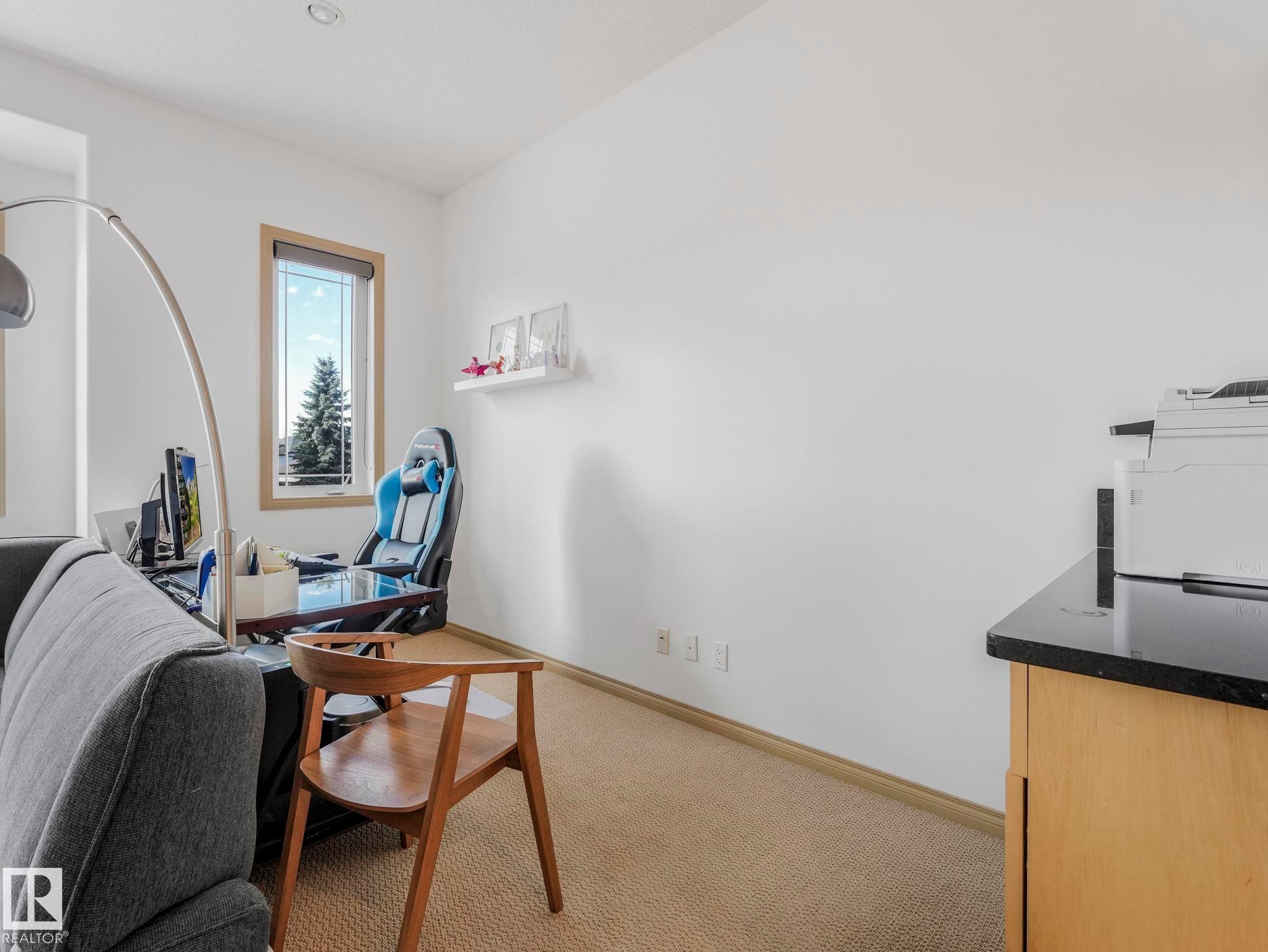 8723 207 Street Nw, Edmonton, AB - Indoor Photo Showing Office