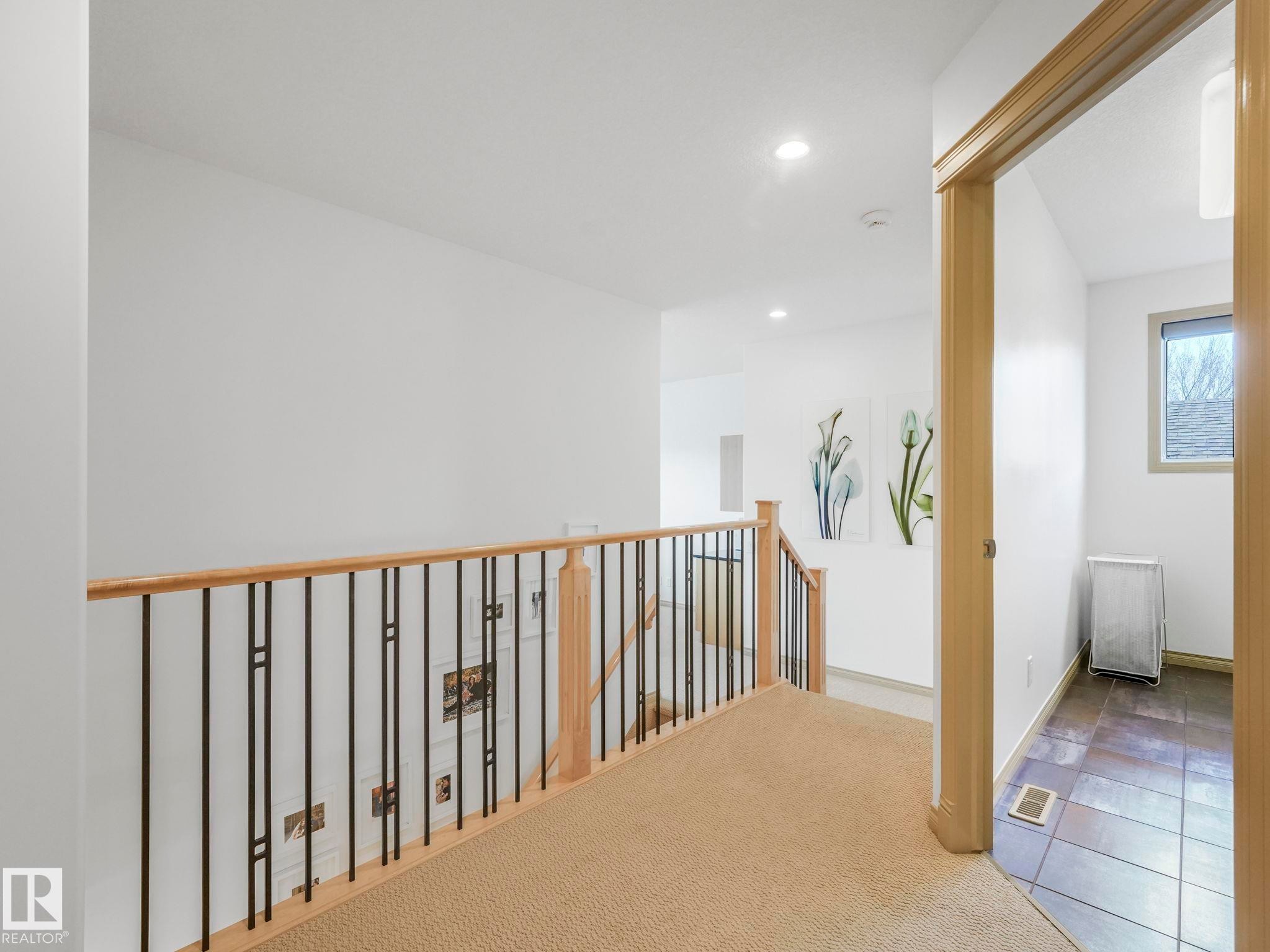 8723 207 Street Nw, Edmonton, AB - Indoor Photo Showing Other Room