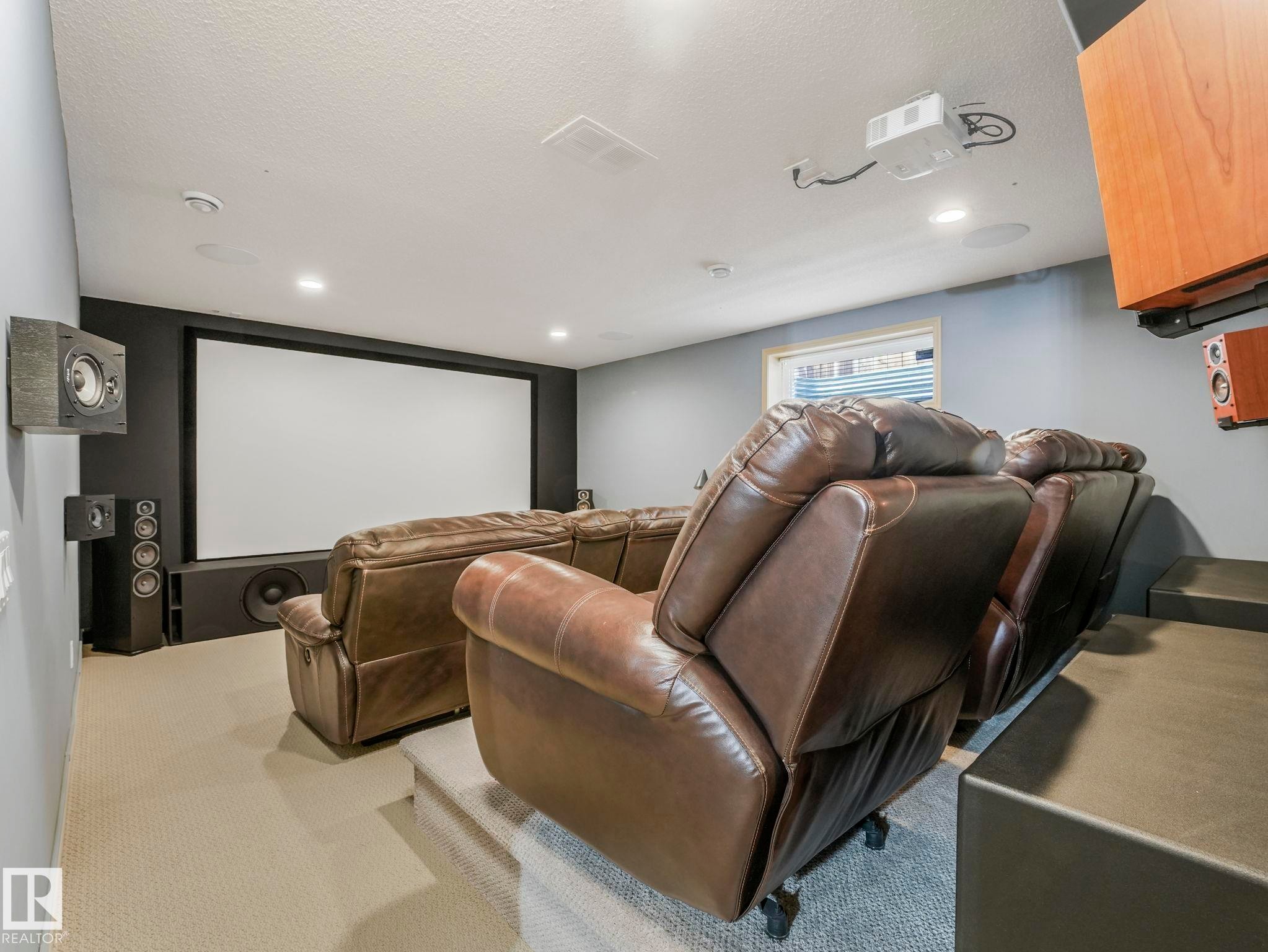 Living room / Recreation room - 8723 207 Street Nw, Edmonton, AB - Indoor