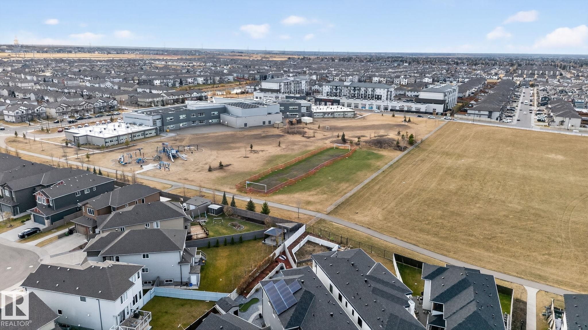1815 17 Avenue, Edmonton, AB - Outdoor With View