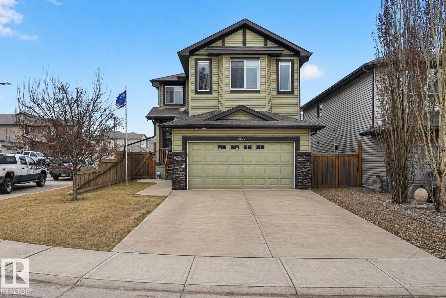 3233 21A Avenue, Edmonton, AB - Outdoor
