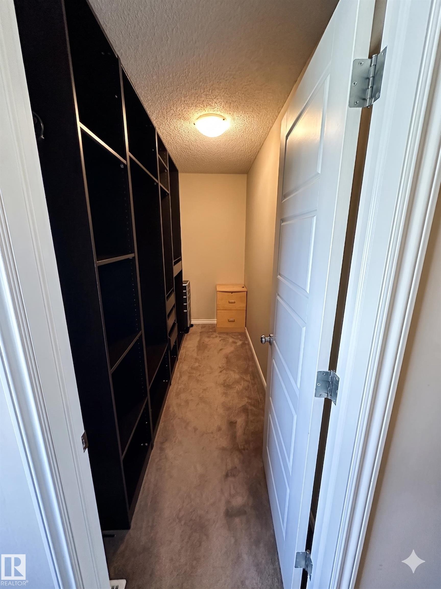 3233 21A Avenue, Edmonton, AB - Indoor Photo Showing Other Room