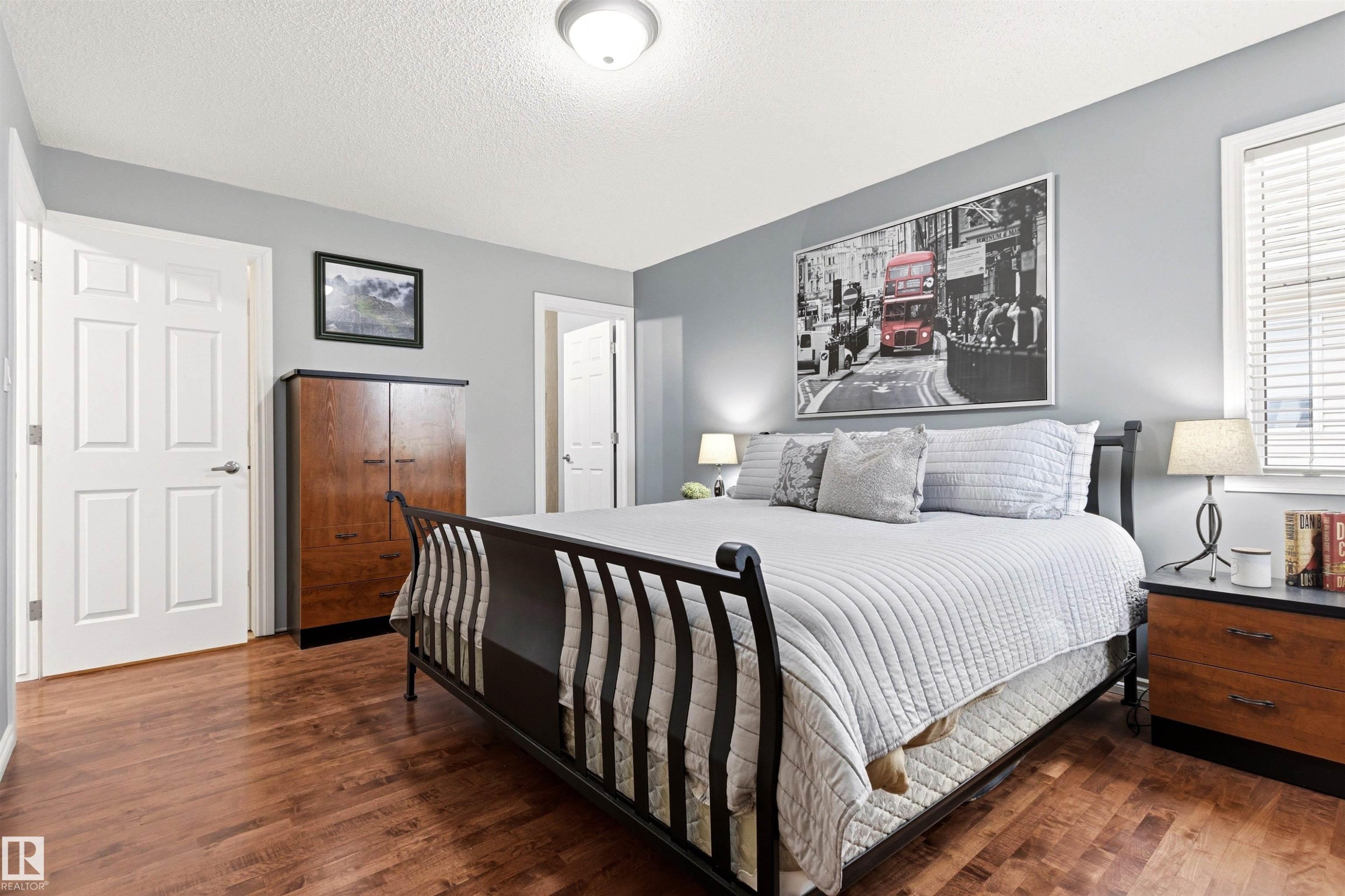 46 Hillcrest Place, St. Albert, AB - Indoor Photo Showing Bedroom