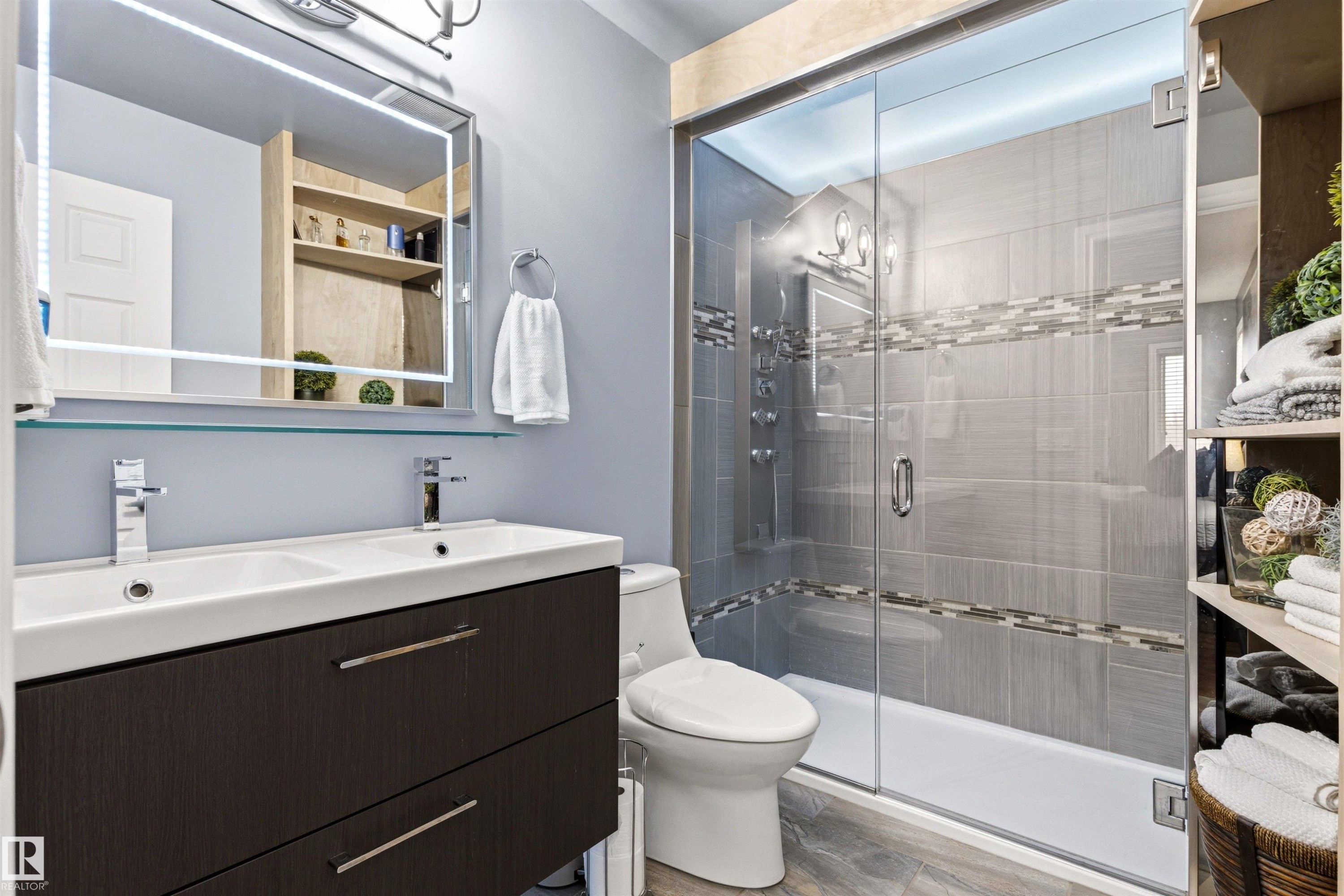 46 Hillcrest Place, St. Albert, AB - Indoor Photo Showing Bathroom