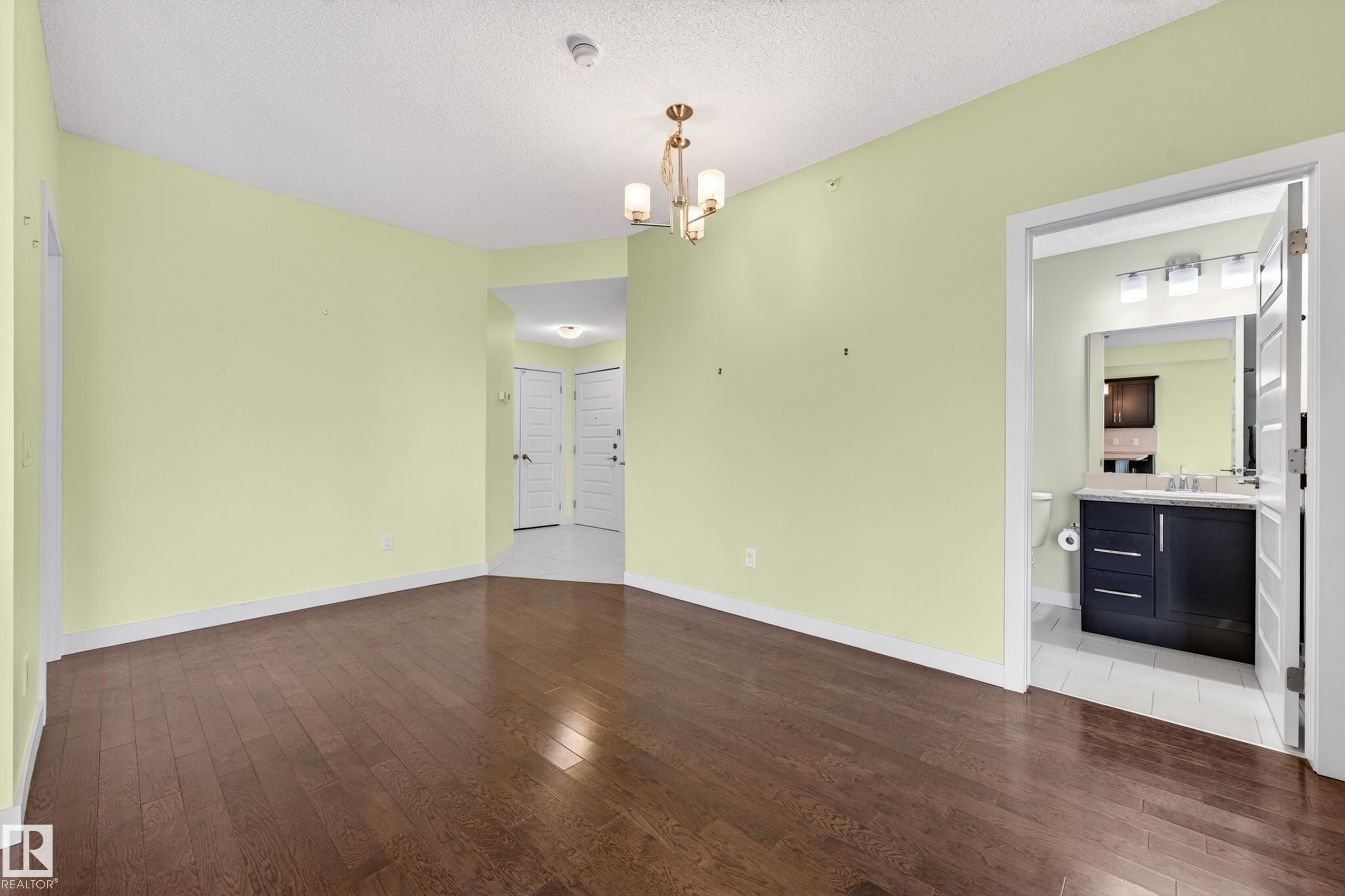 413 10530 56 Avenue, Edmonton, AB - Indoor Photo Showing Other Room