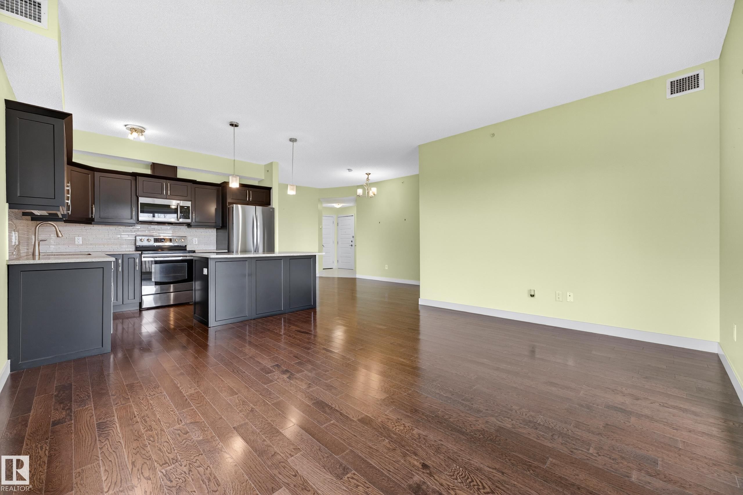 413 10530 56 Avenue, Edmonton, AB - Indoor Photo Showing Kitchen With Stainless Steel Kitchen