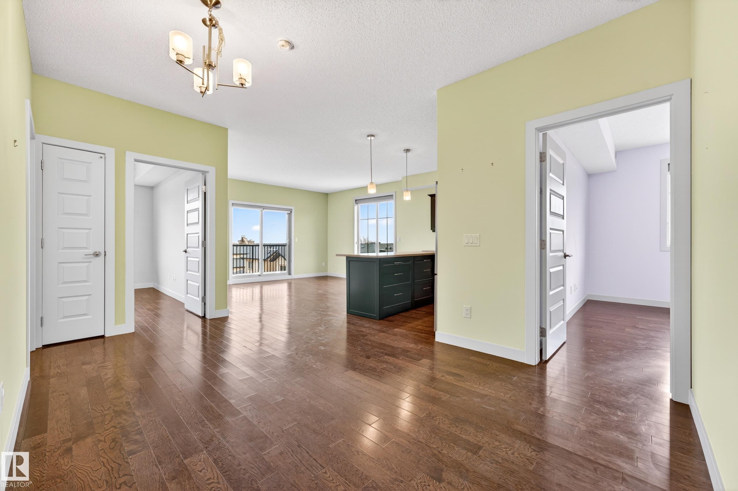 413 10530 56 Avenue, Edmonton, AB - Indoor