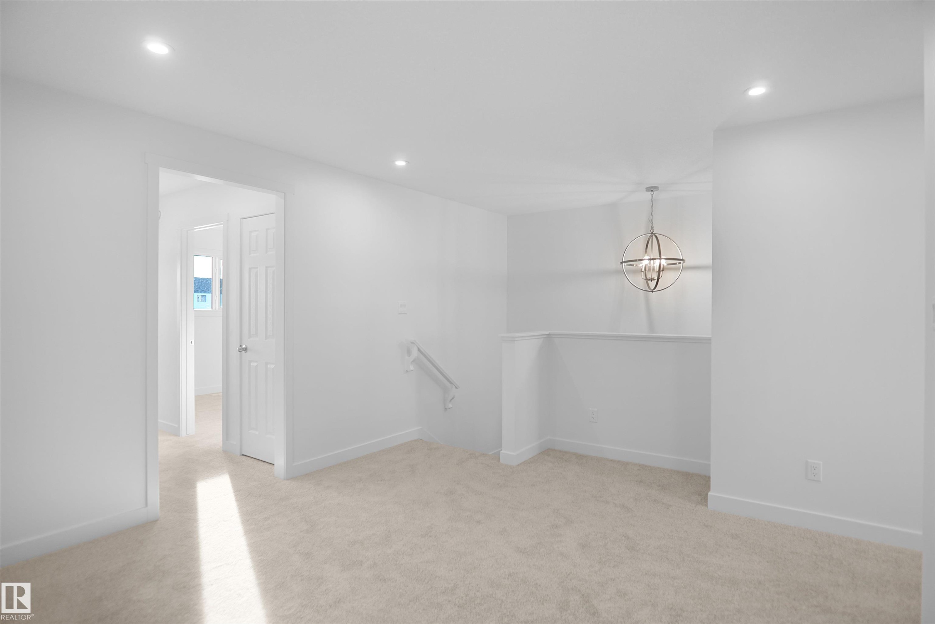 22903 80 Avenue, Edmonton, AB - Indoor Photo Showing Other Room