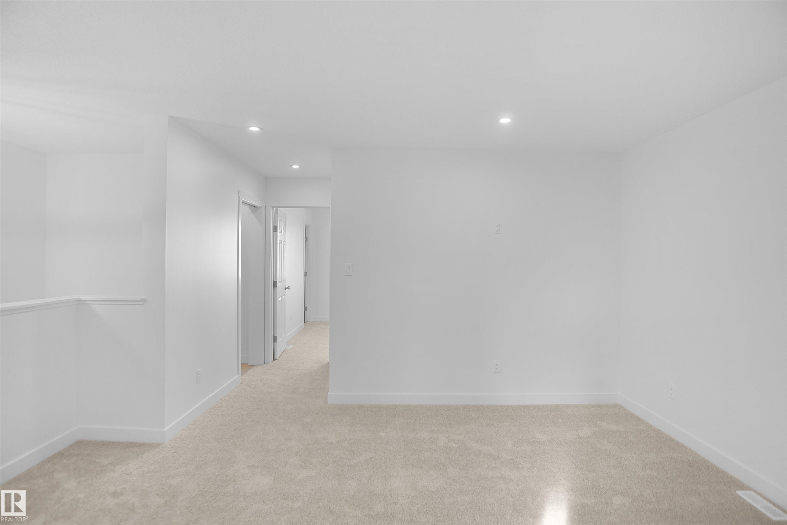 22903 80 Avenue, Edmonton, AB - Indoor Photo Showing Other Room