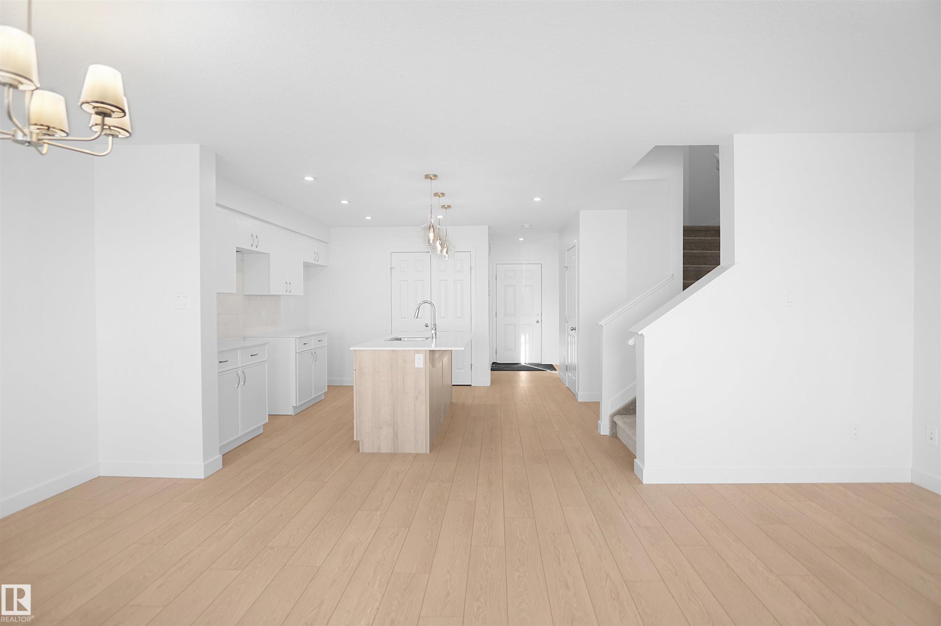 22903 80 Avenue, Edmonton, AB - Indoor Photo Showing Kitchen