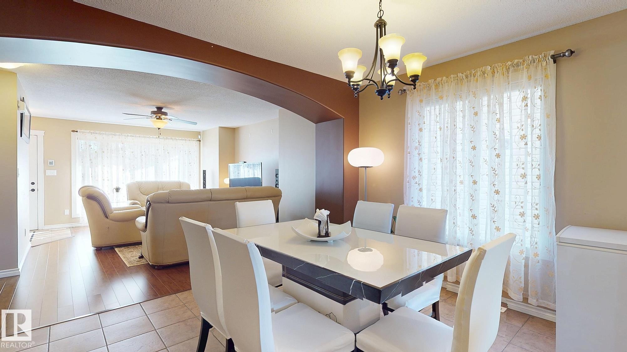 11844 125 Street, Edmonton, AB - Indoor Photo Showing Dining Room