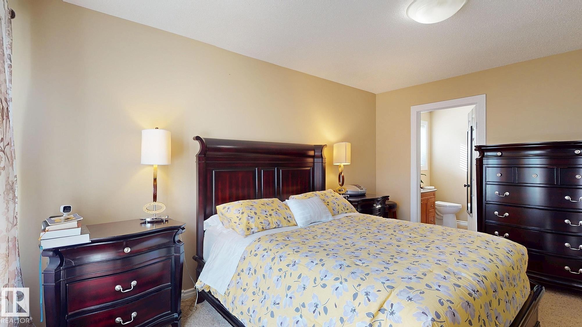 11844 125 Street, Edmonton, AB - Indoor Photo Showing Bedroom