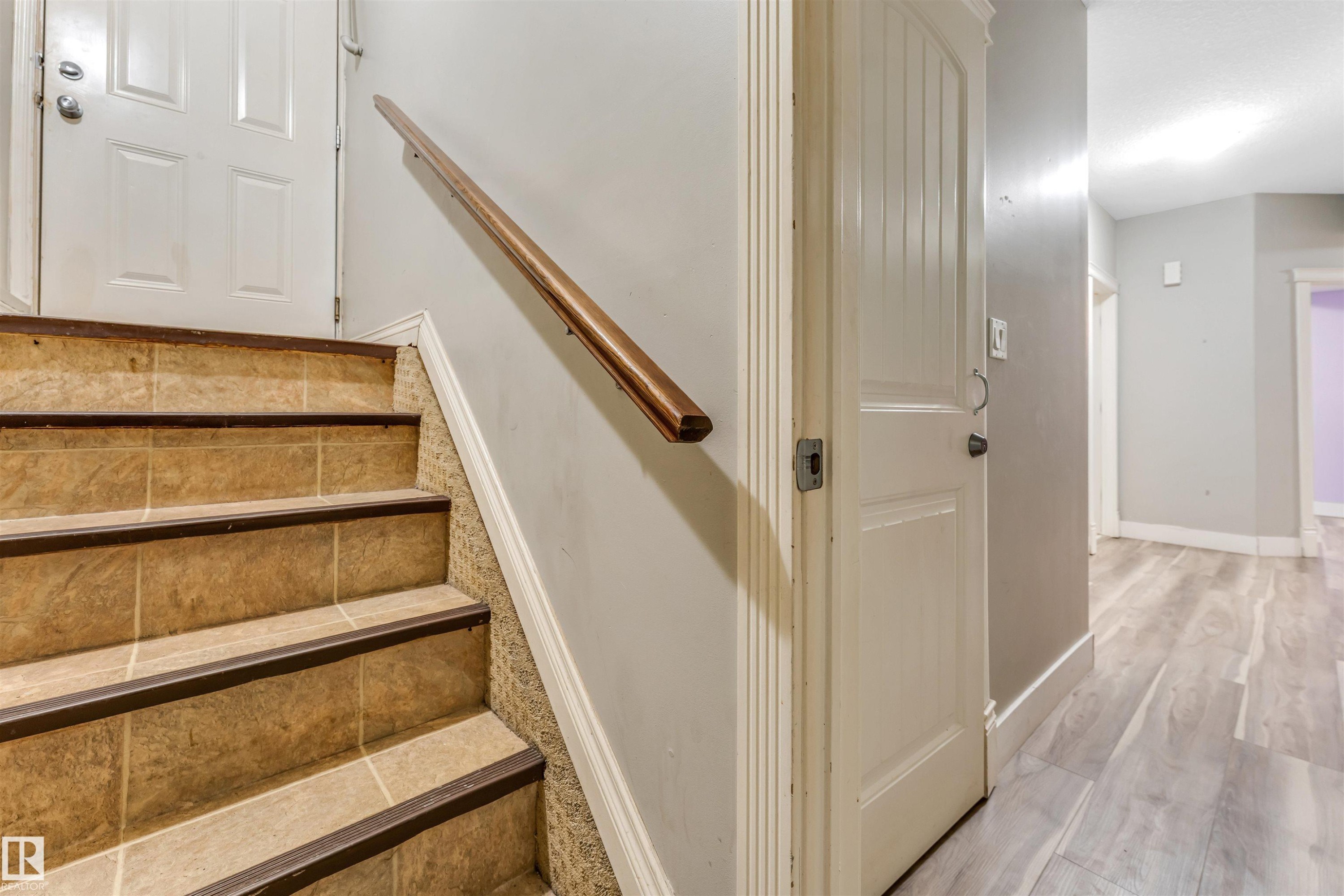 3228 18 St, Edmonton, AB - Indoor Photo Showing Other Room