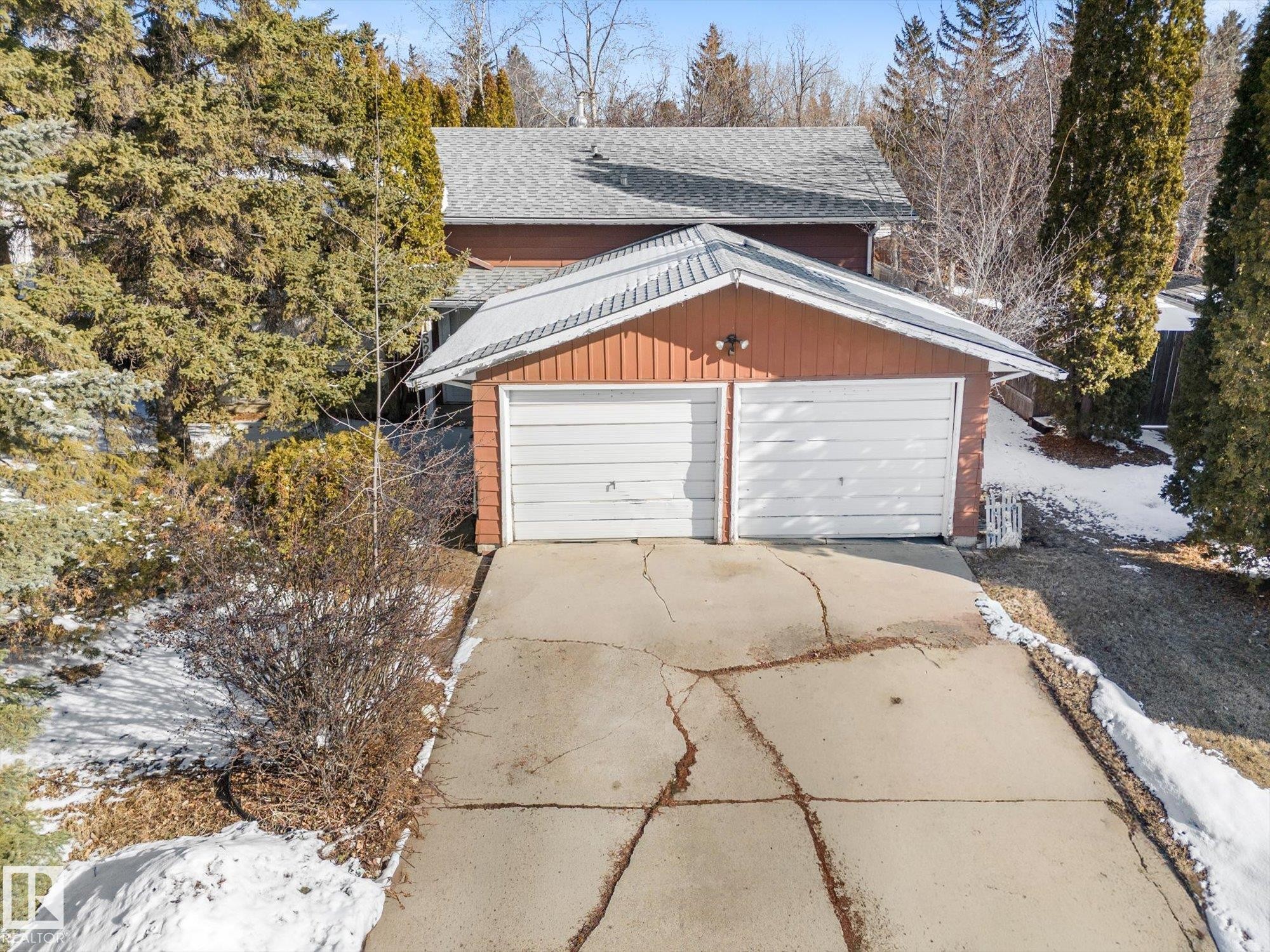 11520 33A Avenue, Edmonton, AB - Outdoor