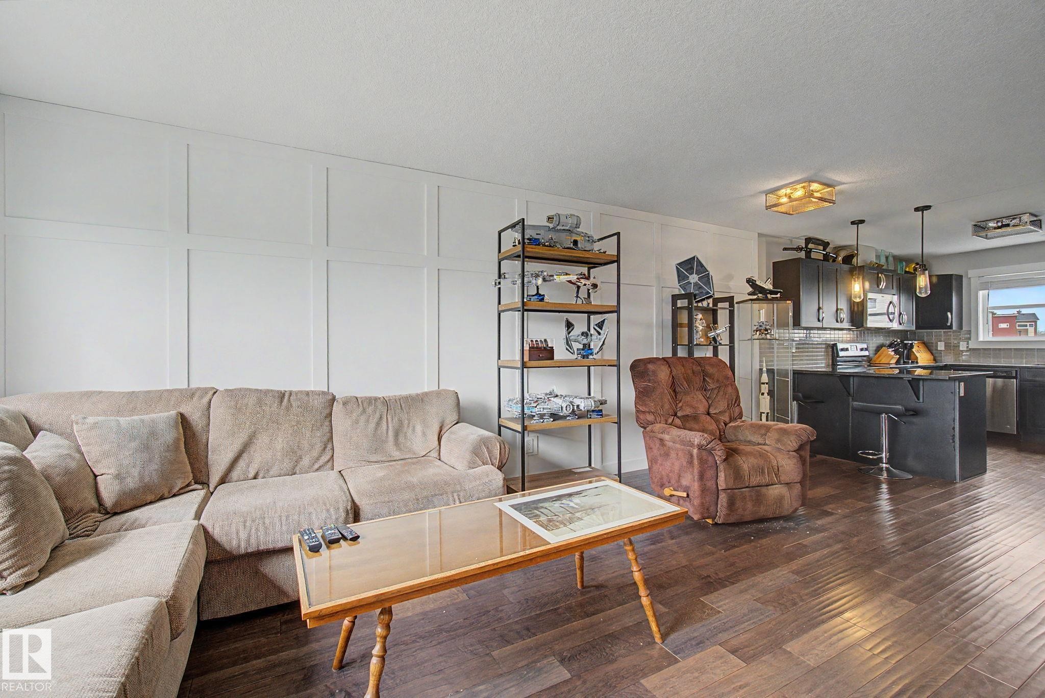 121 401 Southfork Drive, Leduc, AB - Indoor Photo Showing Other Room