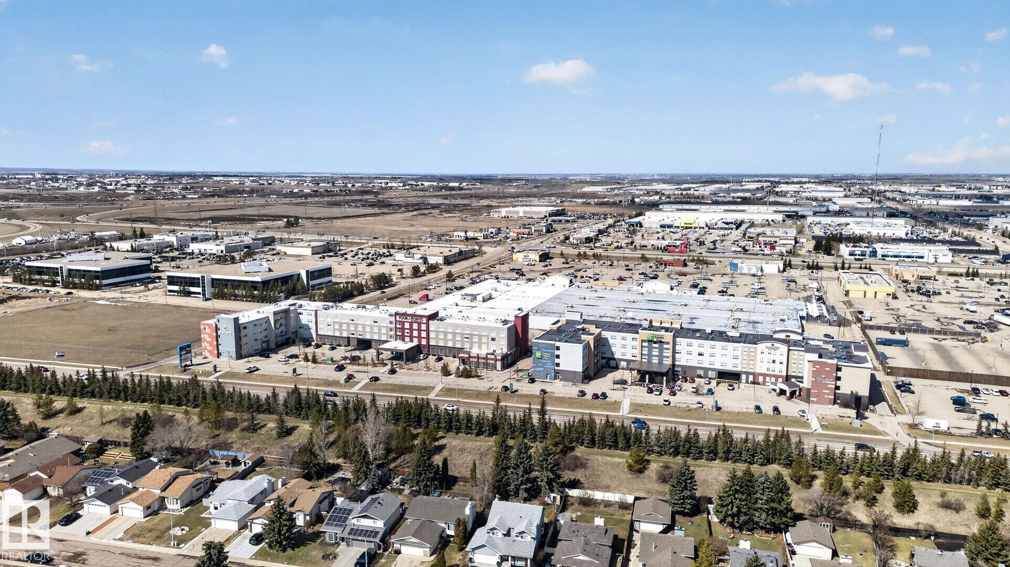 Image quality insufficient for description - 18604 97A Avenue, Edmonton, AB - Outdoor With View