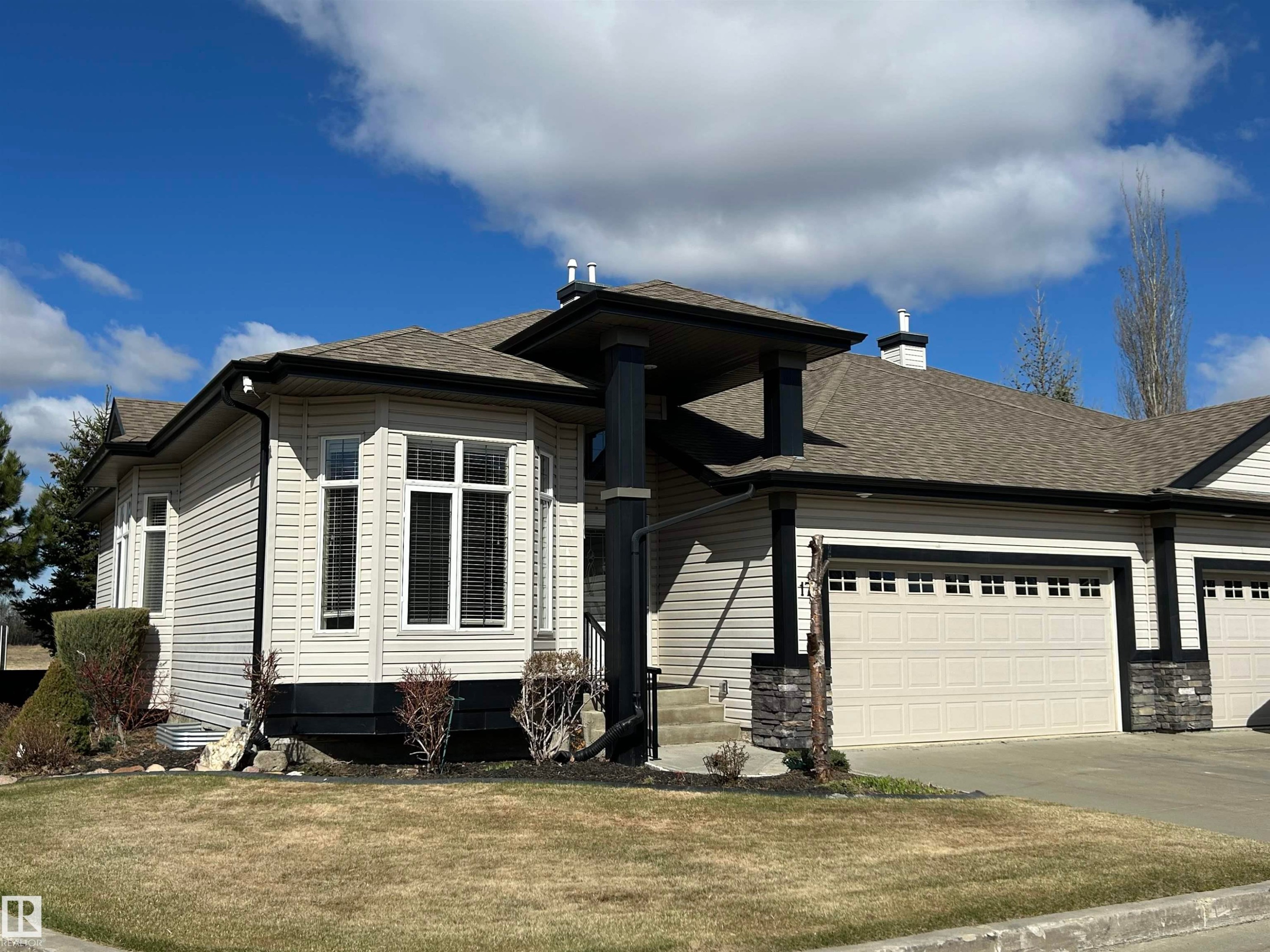 17 12610 15 Avenue, Edmonton, AB - Outdoor