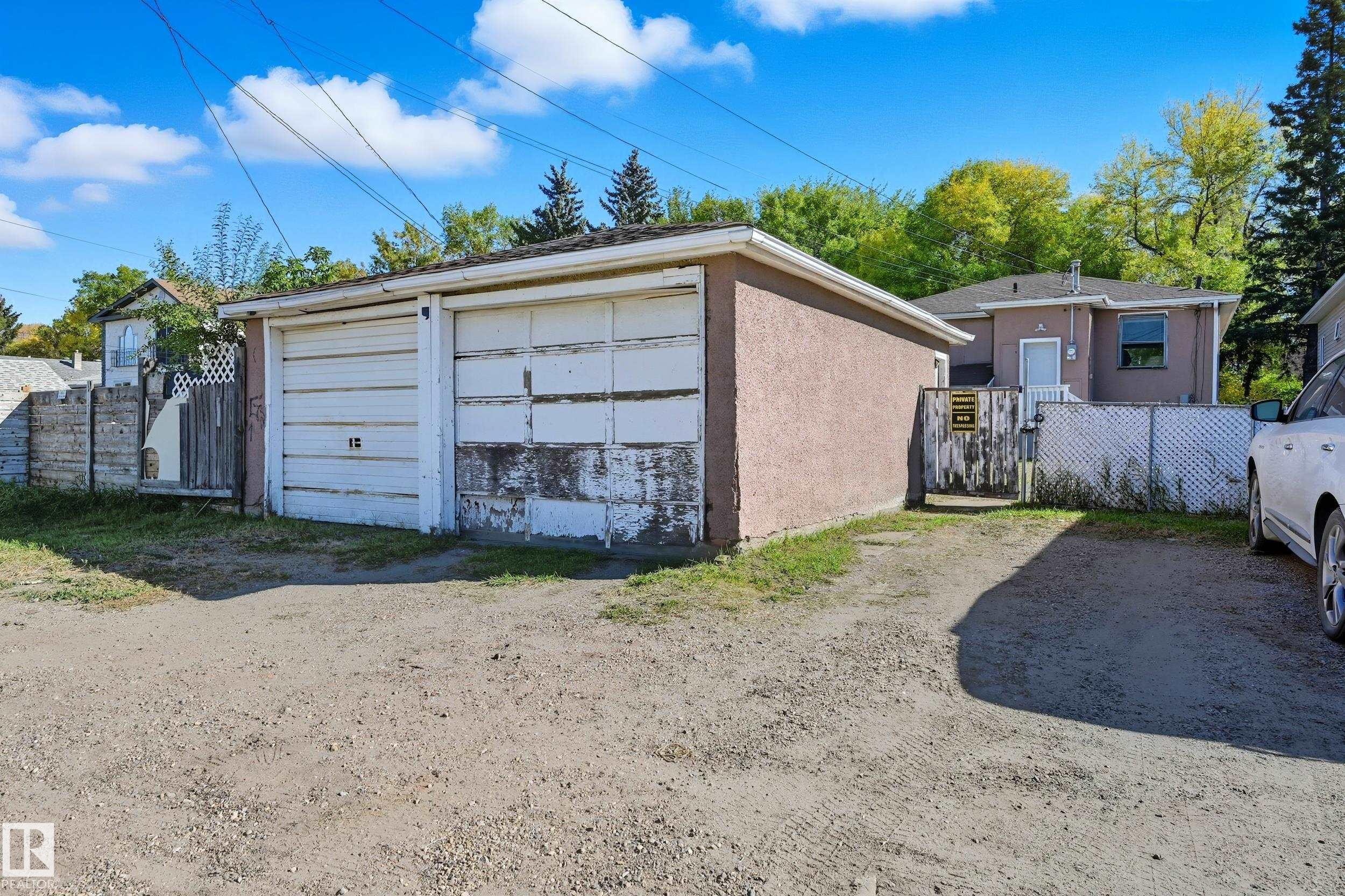 11908 71 Street, Edmonton, AB - Outdoor