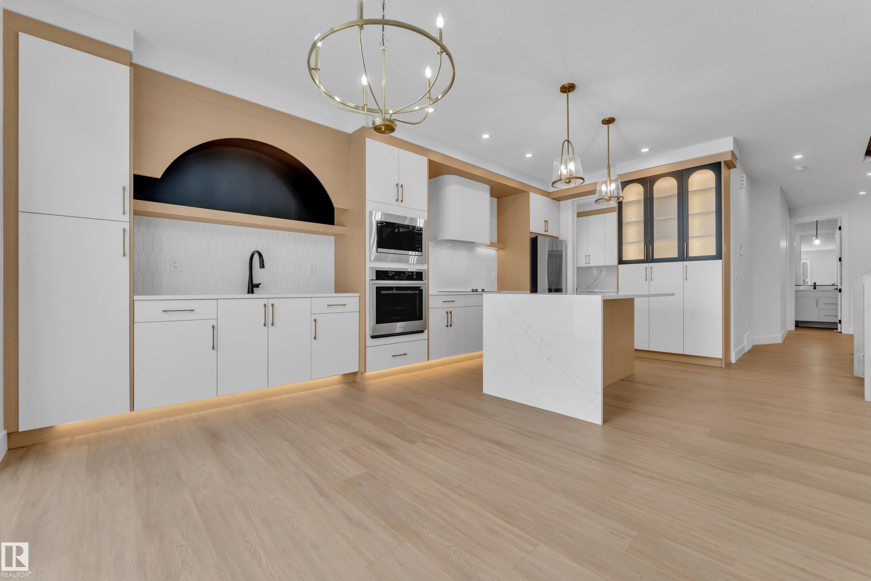 8790 Mayday Lane, Edmonton, AB - Indoor Photo Showing Kitchen