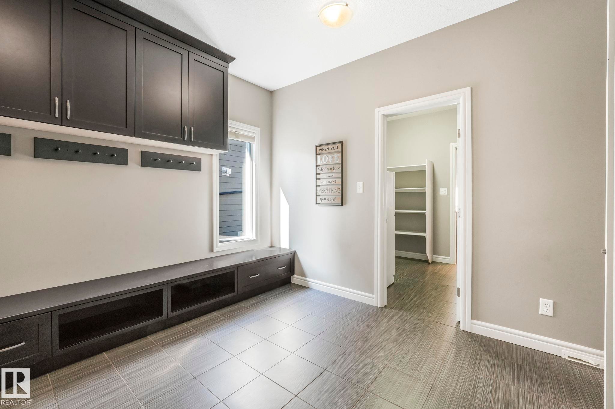 1232 Chahley Landing, Edmonton, AB - Indoor Photo Showing Other Room