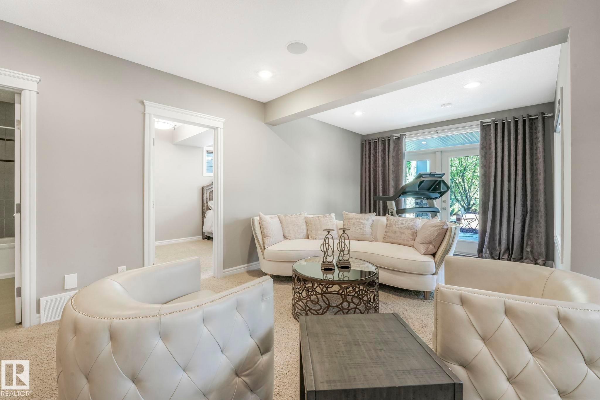 1232 Chahley Landing, Edmonton, AB - Indoor Photo Showing Living Room