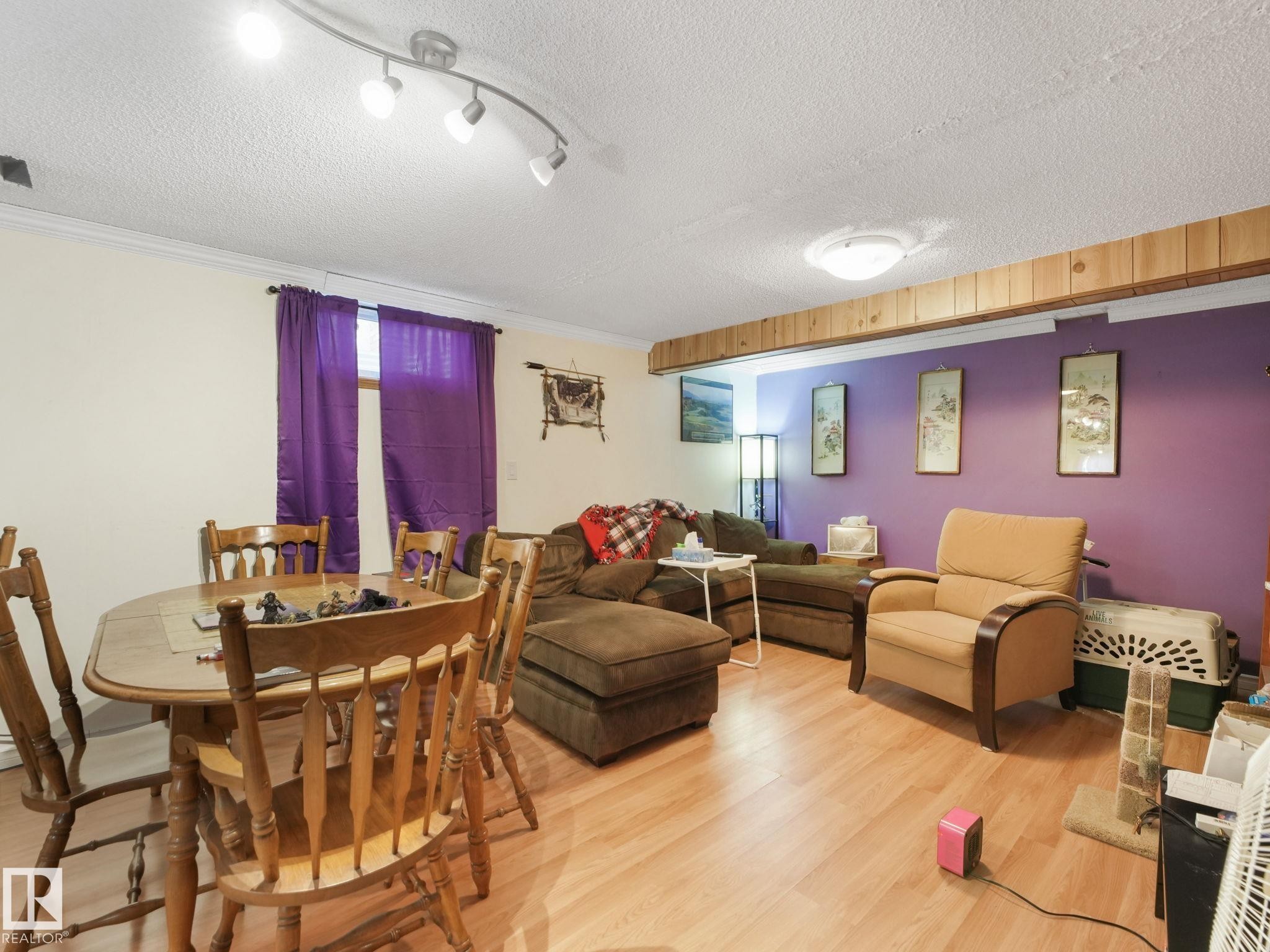 7120 39 Avenue, Edmonton, AB - Indoor
