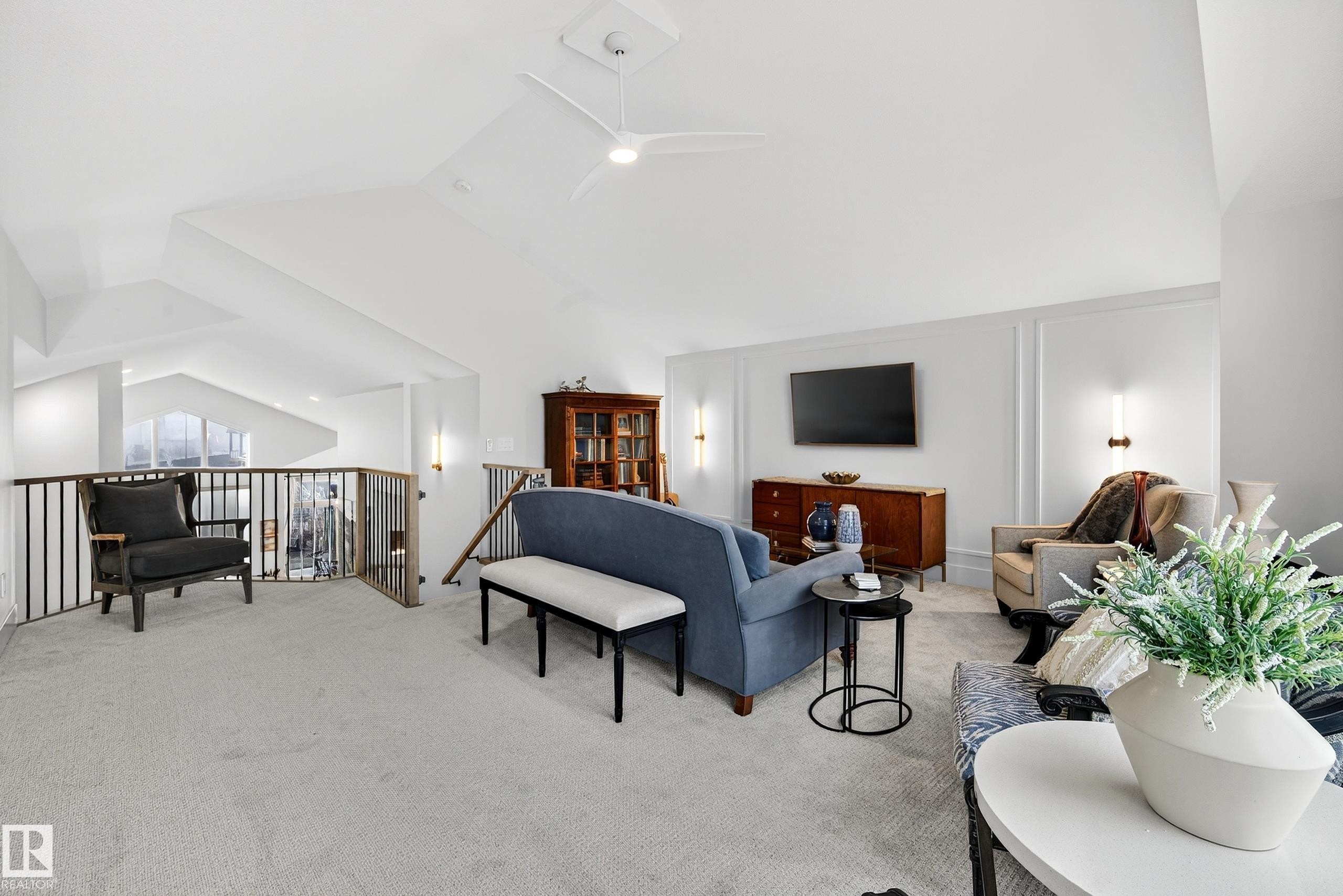 14 Jane Point(E), St. Albert, AB - Indoor