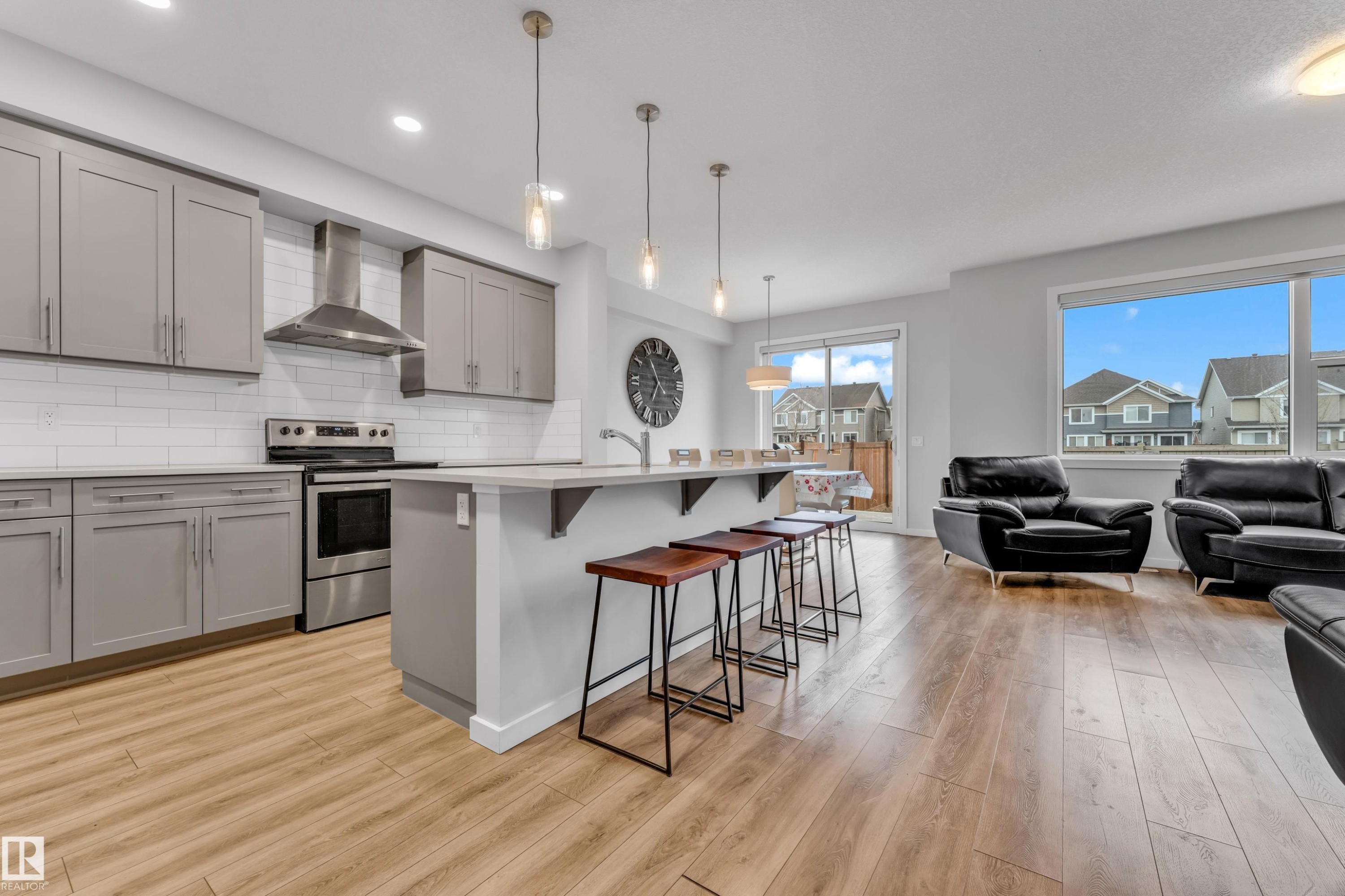 3545 Cherry Landing, Edmonton, AB - Indoor Photo Showing Kitchen With Upgraded Kitchen