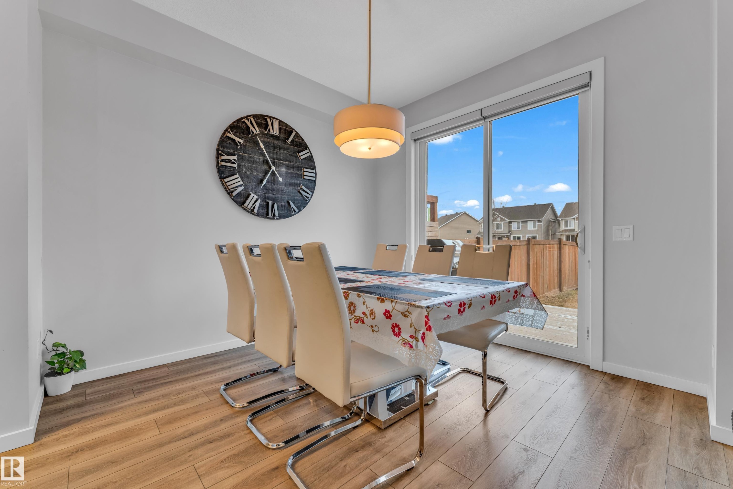 3545 Cherry Landing, Edmonton, AB - Indoor