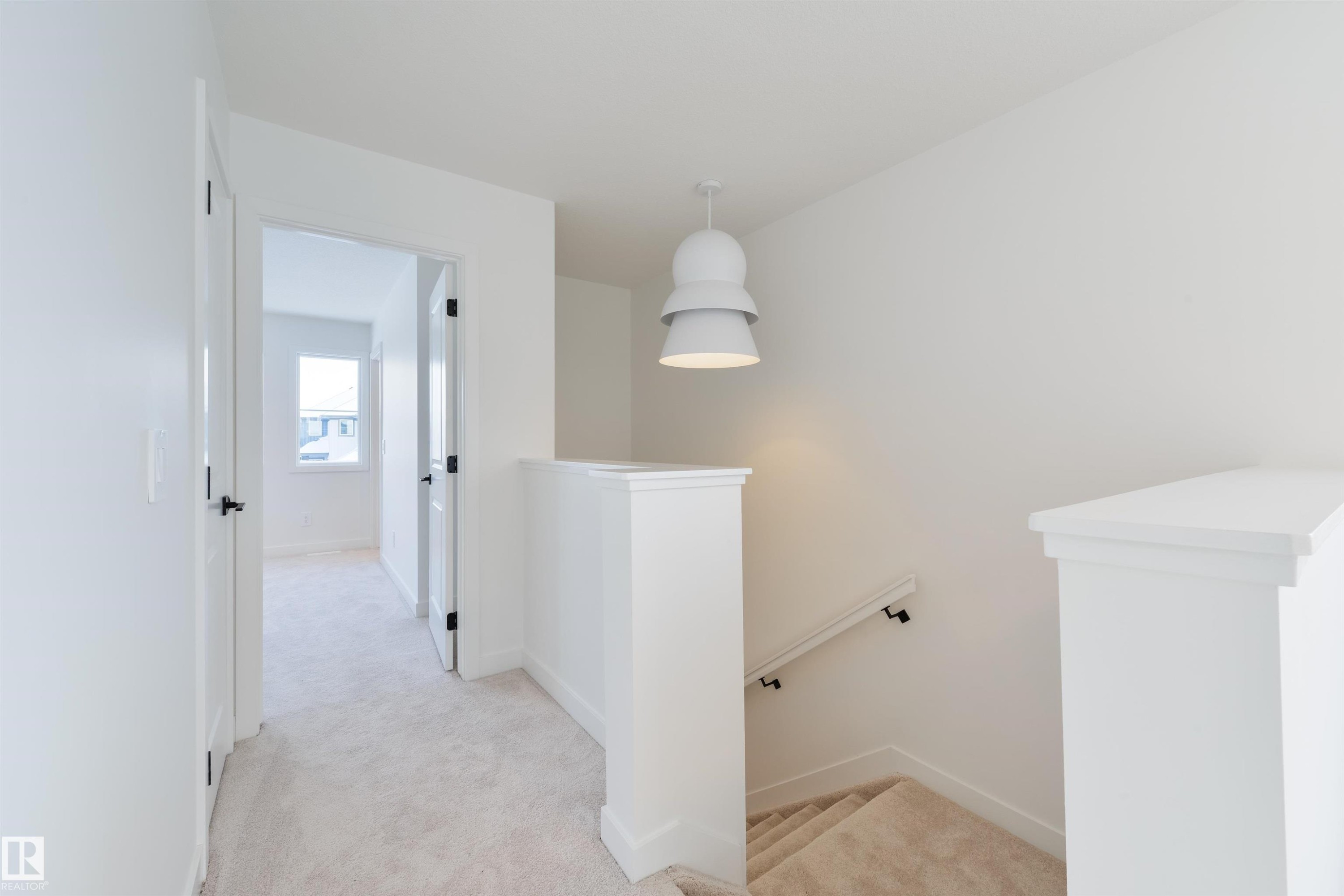 9 Cobblestone Gate, Spruce Grove, AB - Indoor Photo Showing Other Room