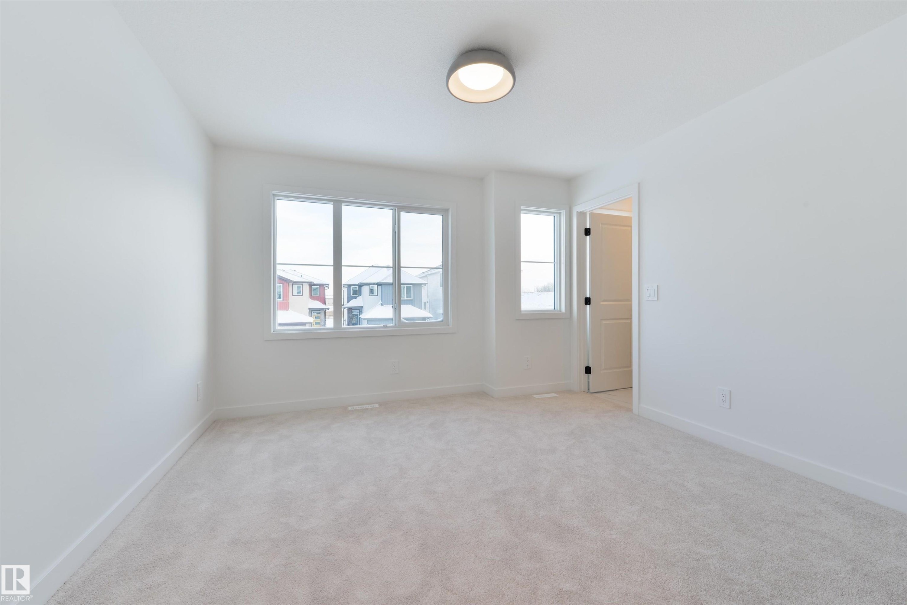 9 Cobblestone Gate, Spruce Grove, AB - Indoor Photo Showing Other Room