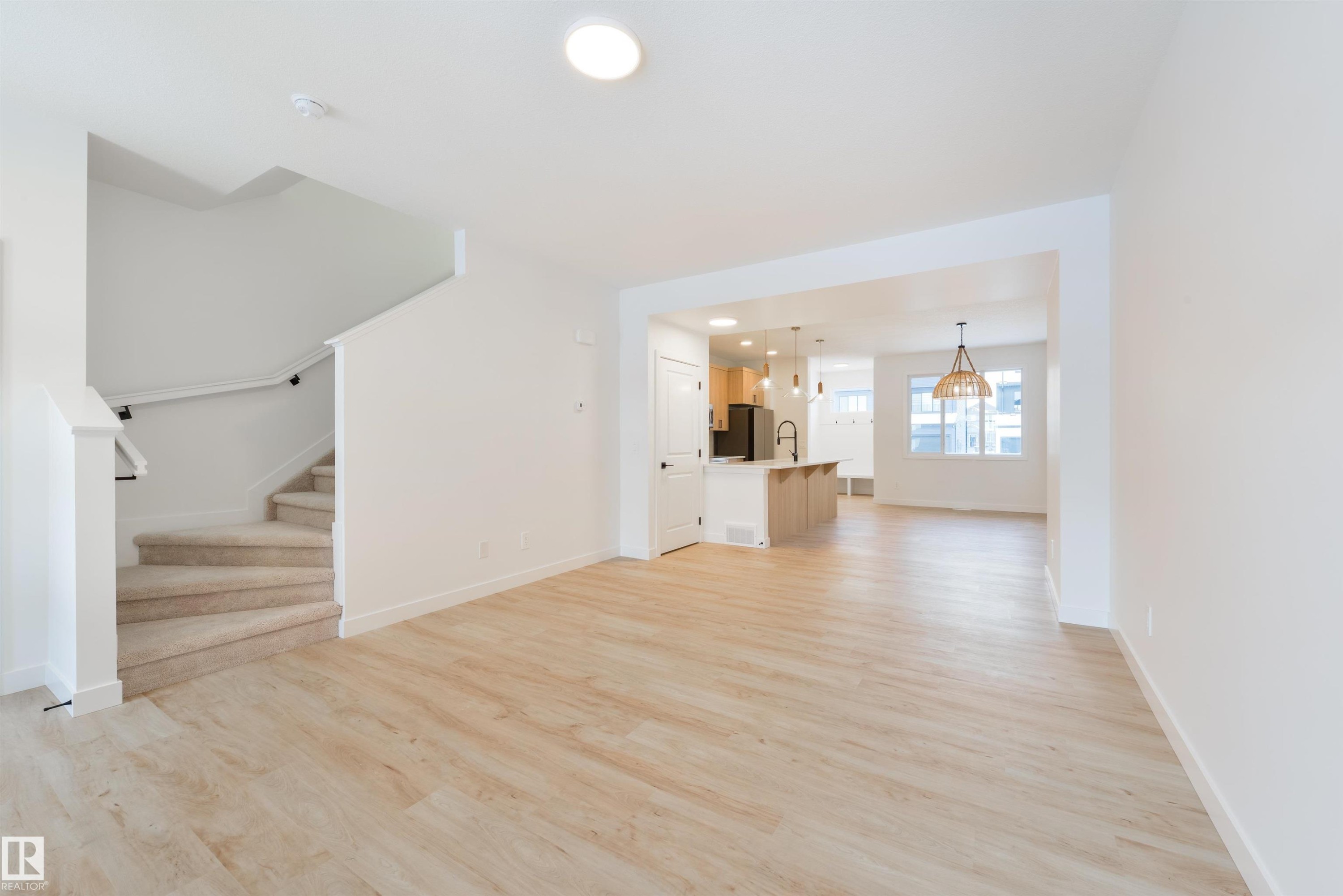 9 Cobblestone Gate, Spruce Grove, AB - Indoor Photo Showing Other Room