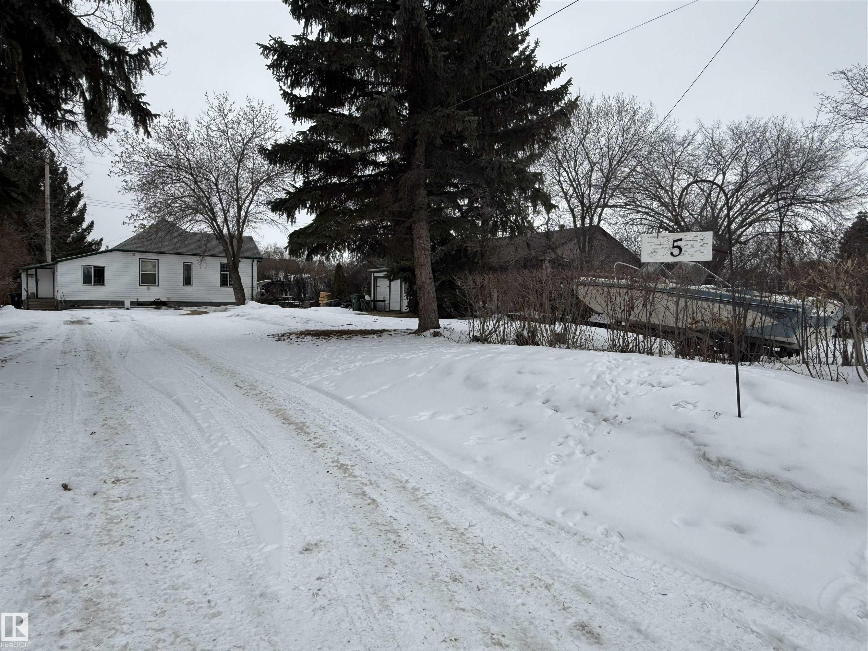 5 O'Brien, Fort Saskatchewan, AB - Outdoor