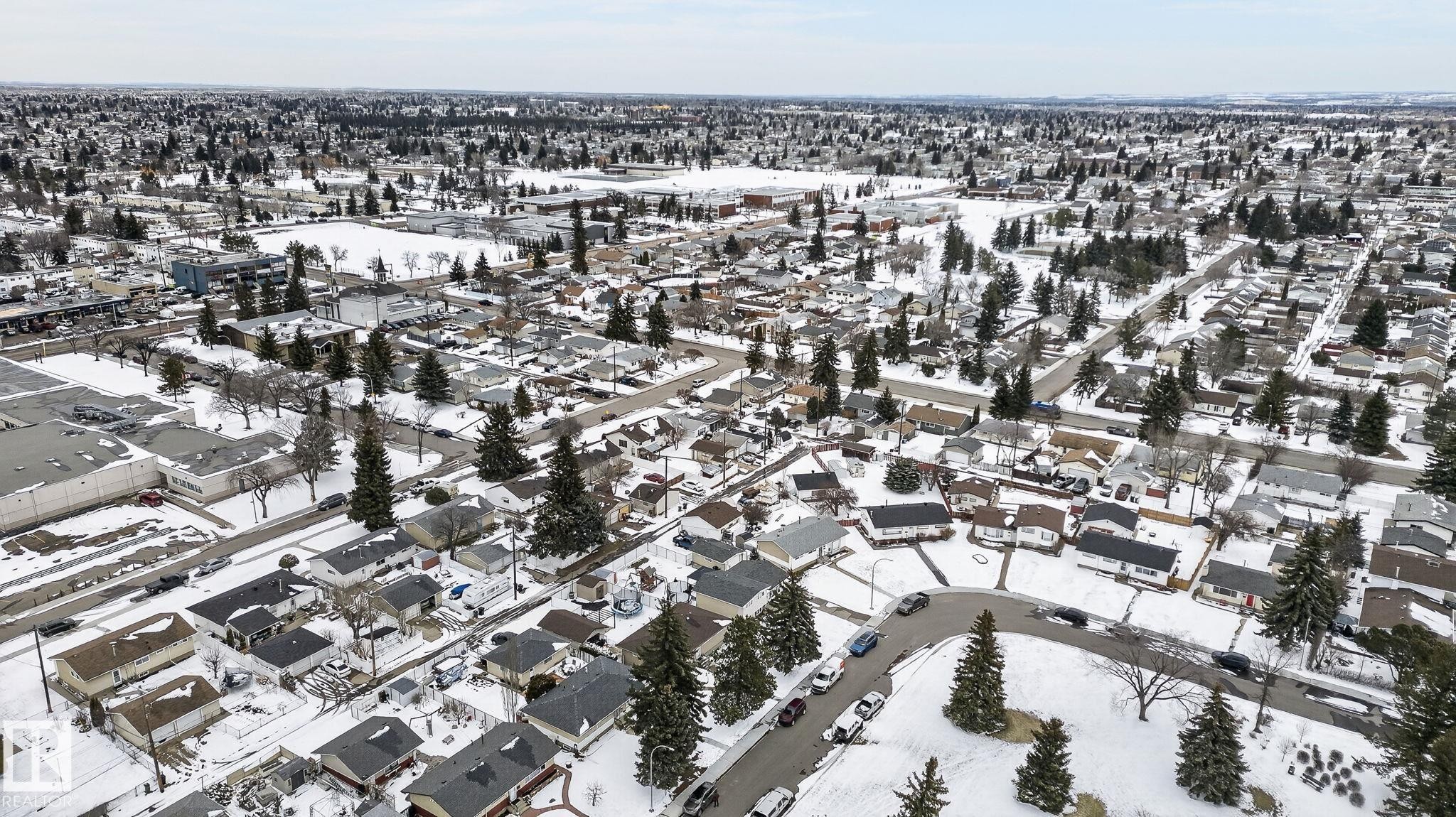 Image quality insufficient for description - 9112 130 Avenue, Edmonton, AB - Outdoor With View