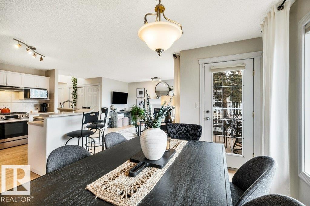 23 211 Blackburn Drive E, Edmonton, AB - Indoor