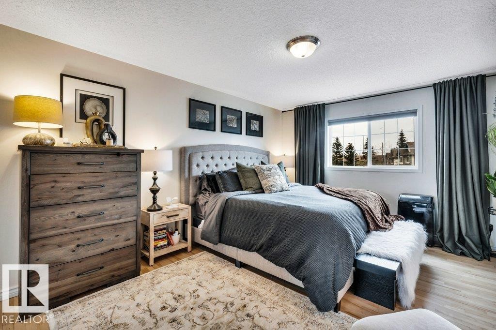 23 211 Blackburn Drive E, Edmonton, AB - Indoor Photo Showing Bedroom