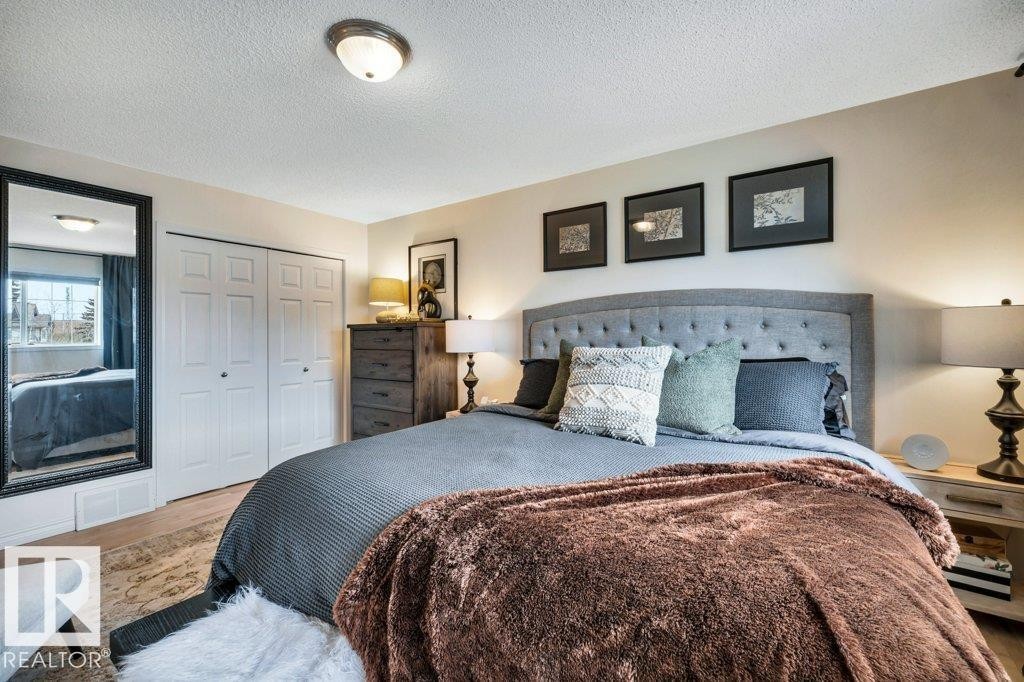 23 211 Blackburn Drive E, Edmonton, AB - Indoor Photo Showing Bedroom