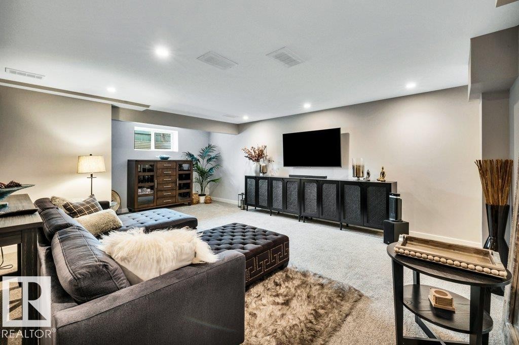 23 211 Blackburn Drive E, Edmonton, AB - Indoor