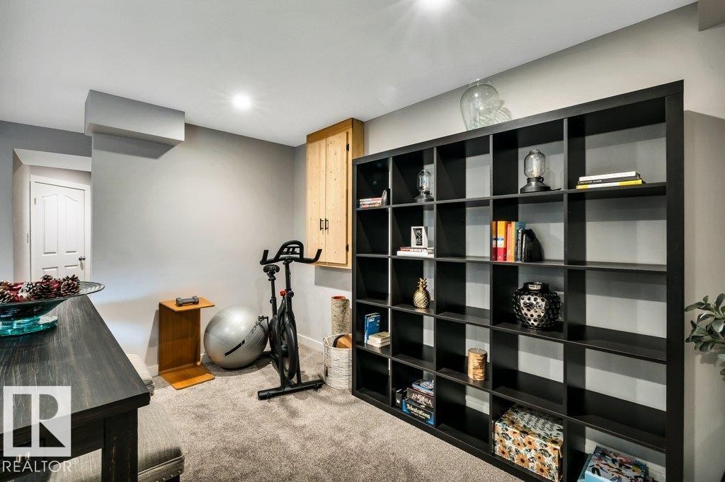 23 211 Blackburn Drive E, Edmonton, AB - Indoor